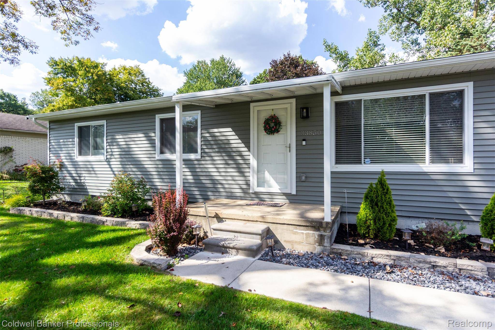 Farmington Hills, MI 48335,33850 Colfax DR