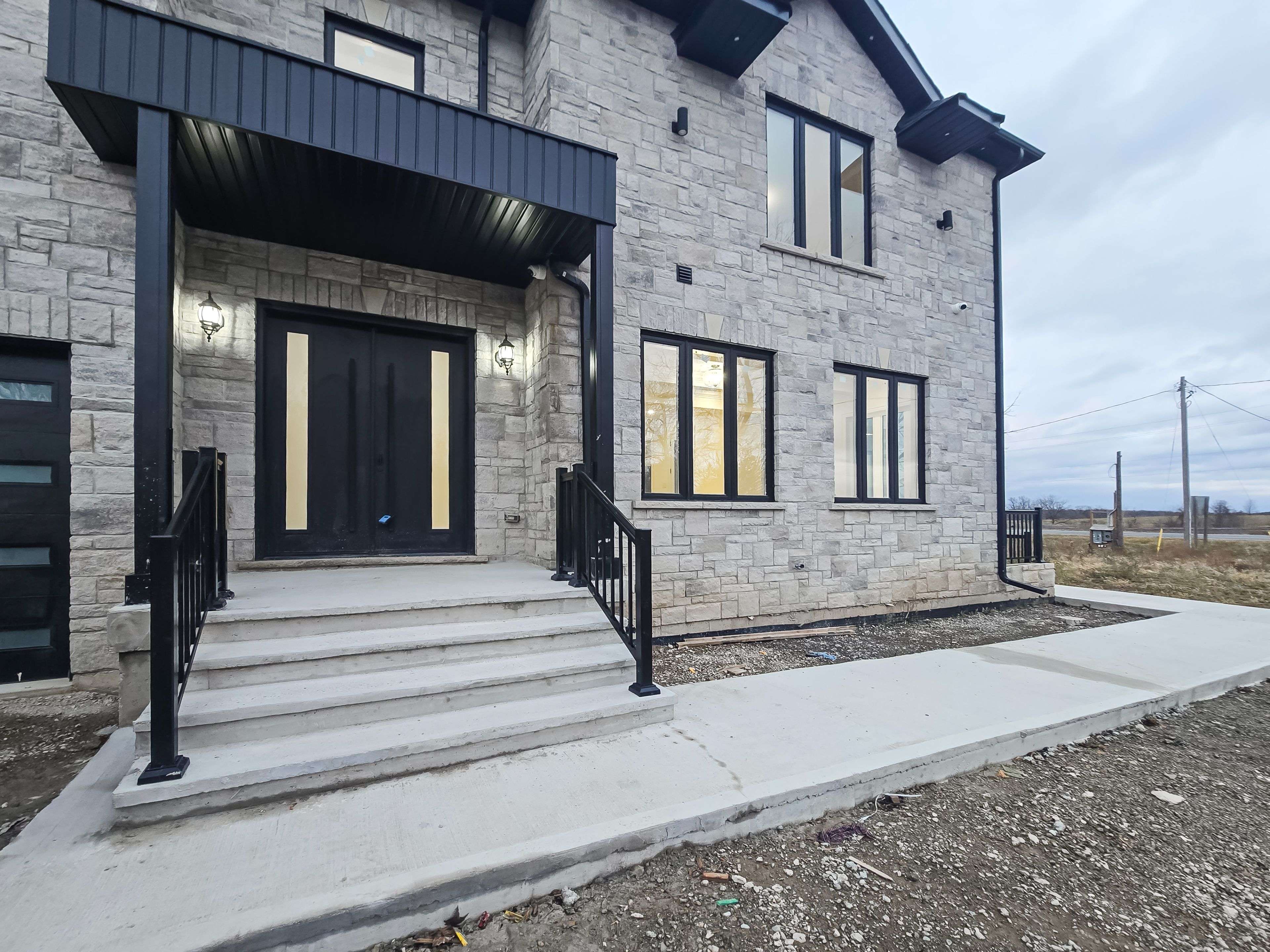 Puslinch, ON N0B 2J0,7464 Leslie RD W