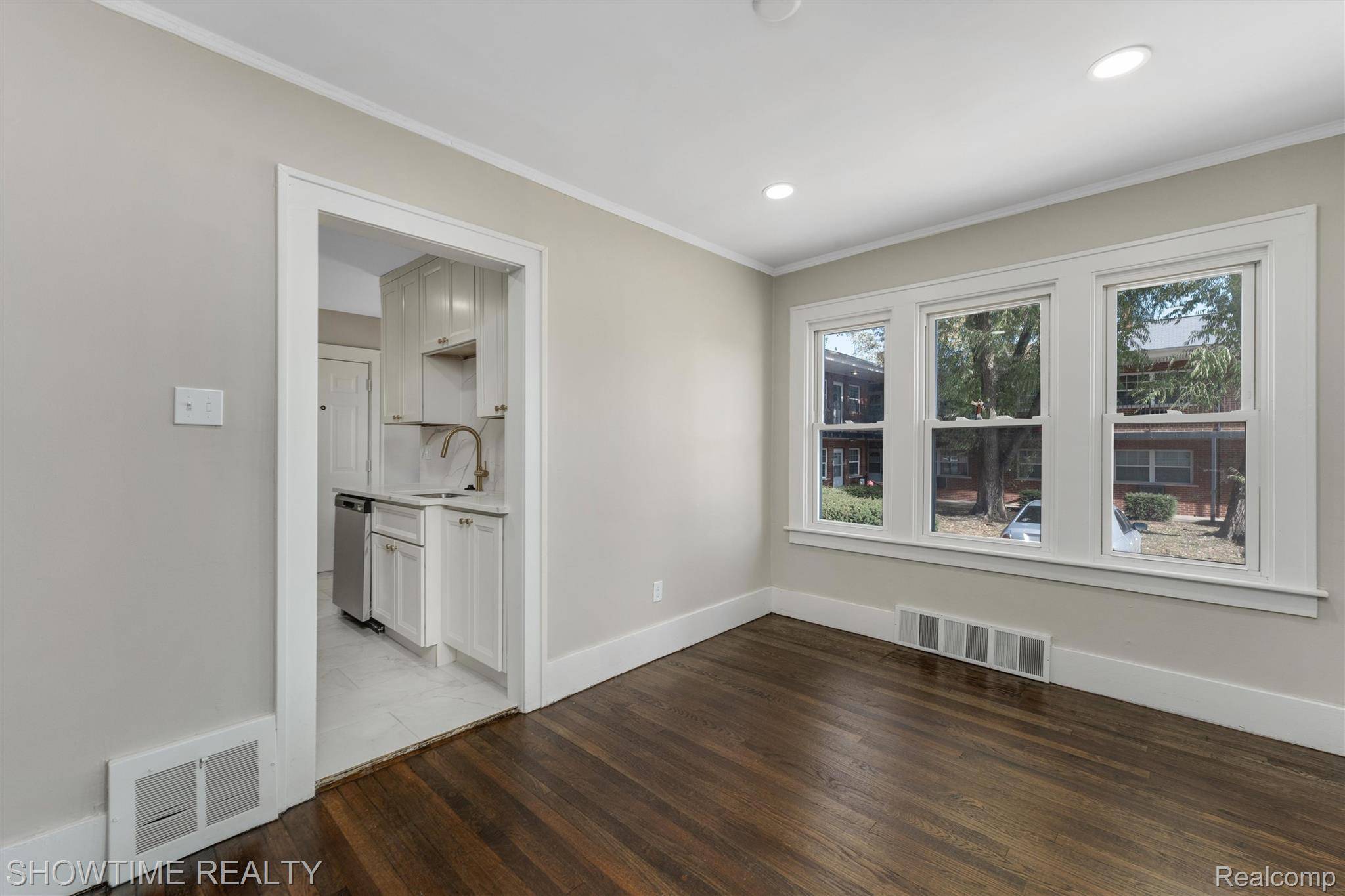 Ferndale, MI 48220,292 W Marshall ST