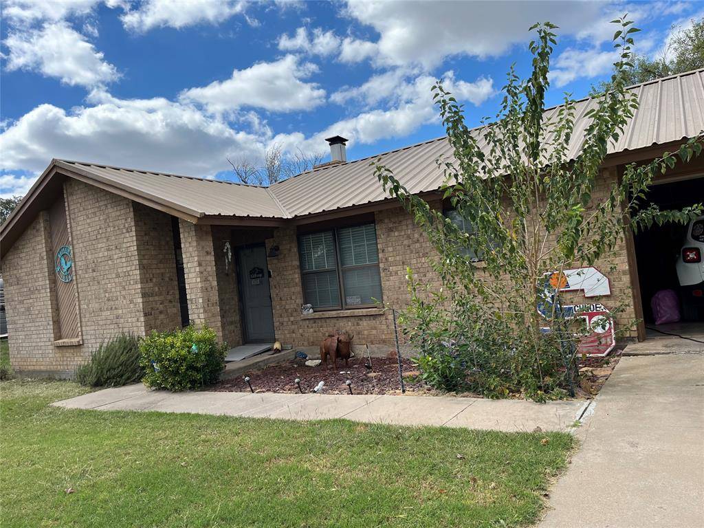 Sonora, TX 76950,214 Sawyer Drive