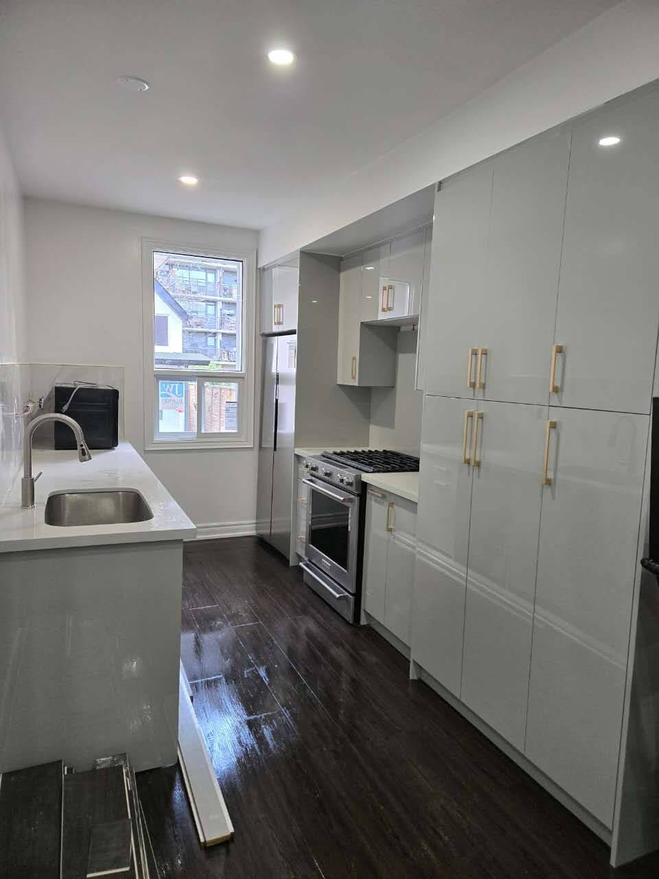 Toronto E03, ON M4K 2H9,49 Torrens AVE