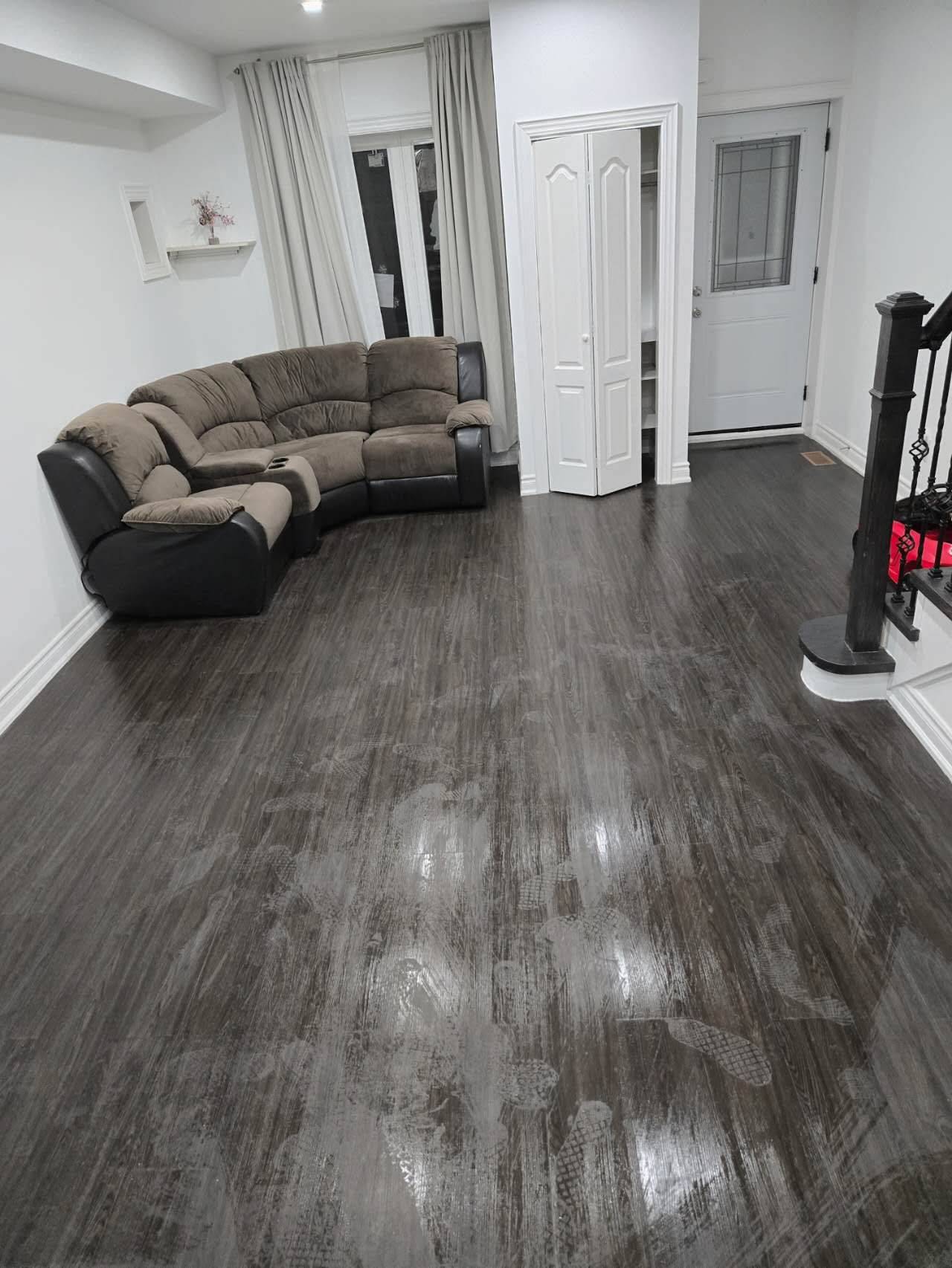 Toronto E03, ON M4K 2H9,49 Torrens AVE