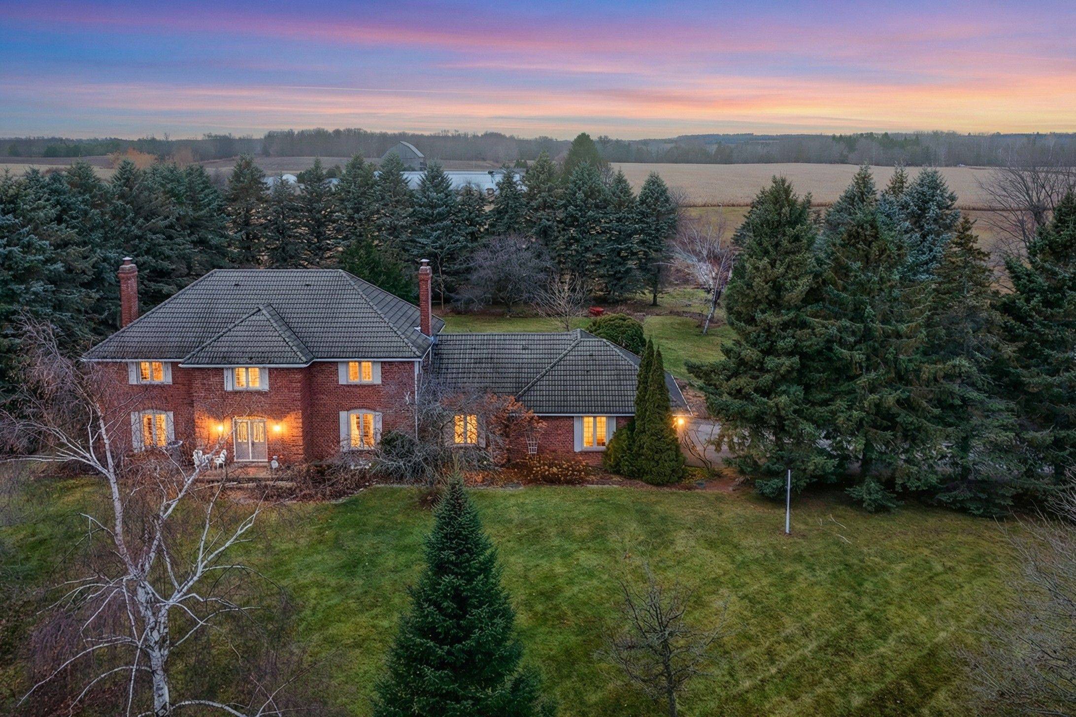 East Gwillimbury, ON L0G 1M0,19654 McCowan RD