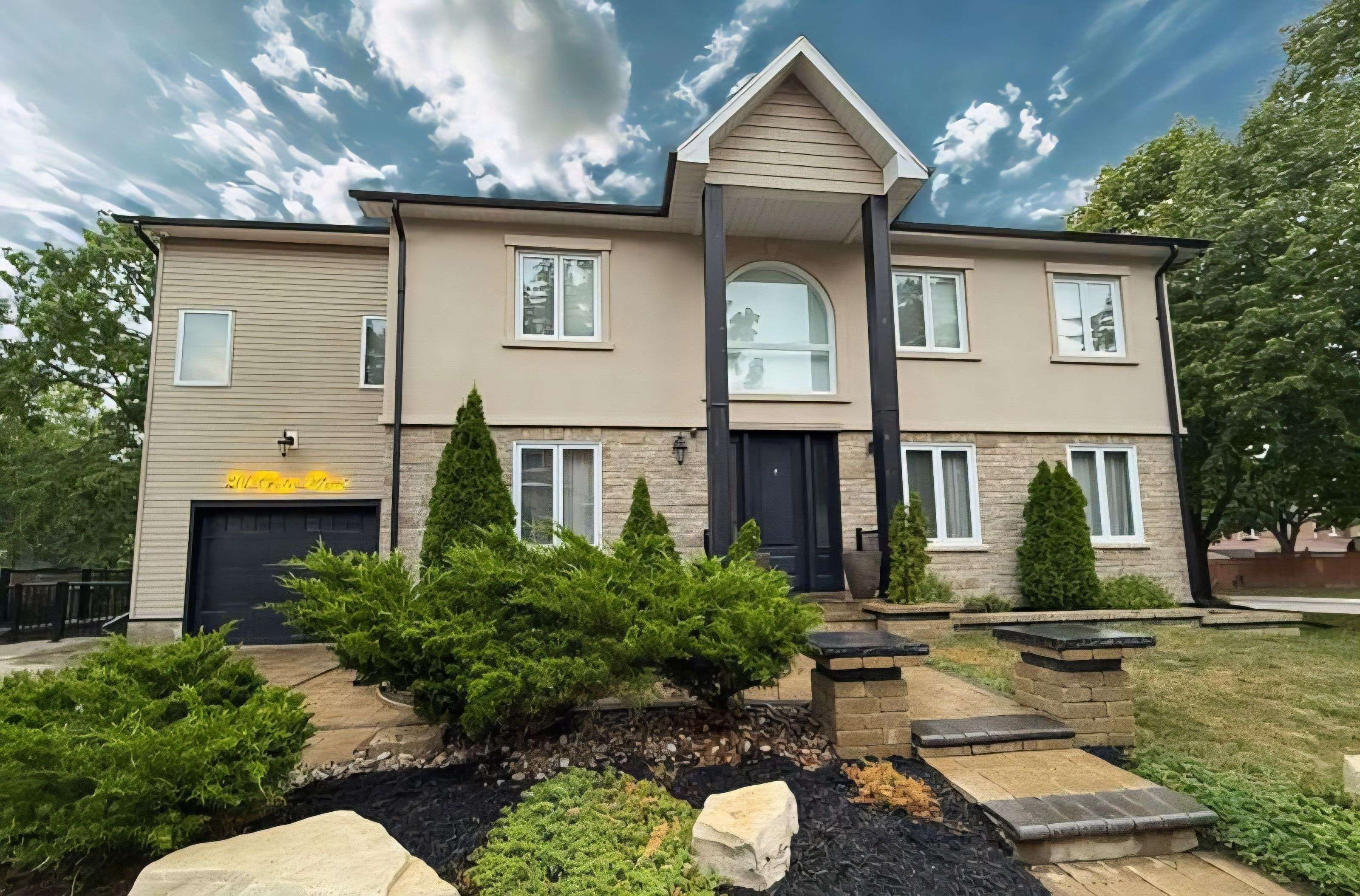 Whitby, ON L1N 4S9,201 Centre ST N