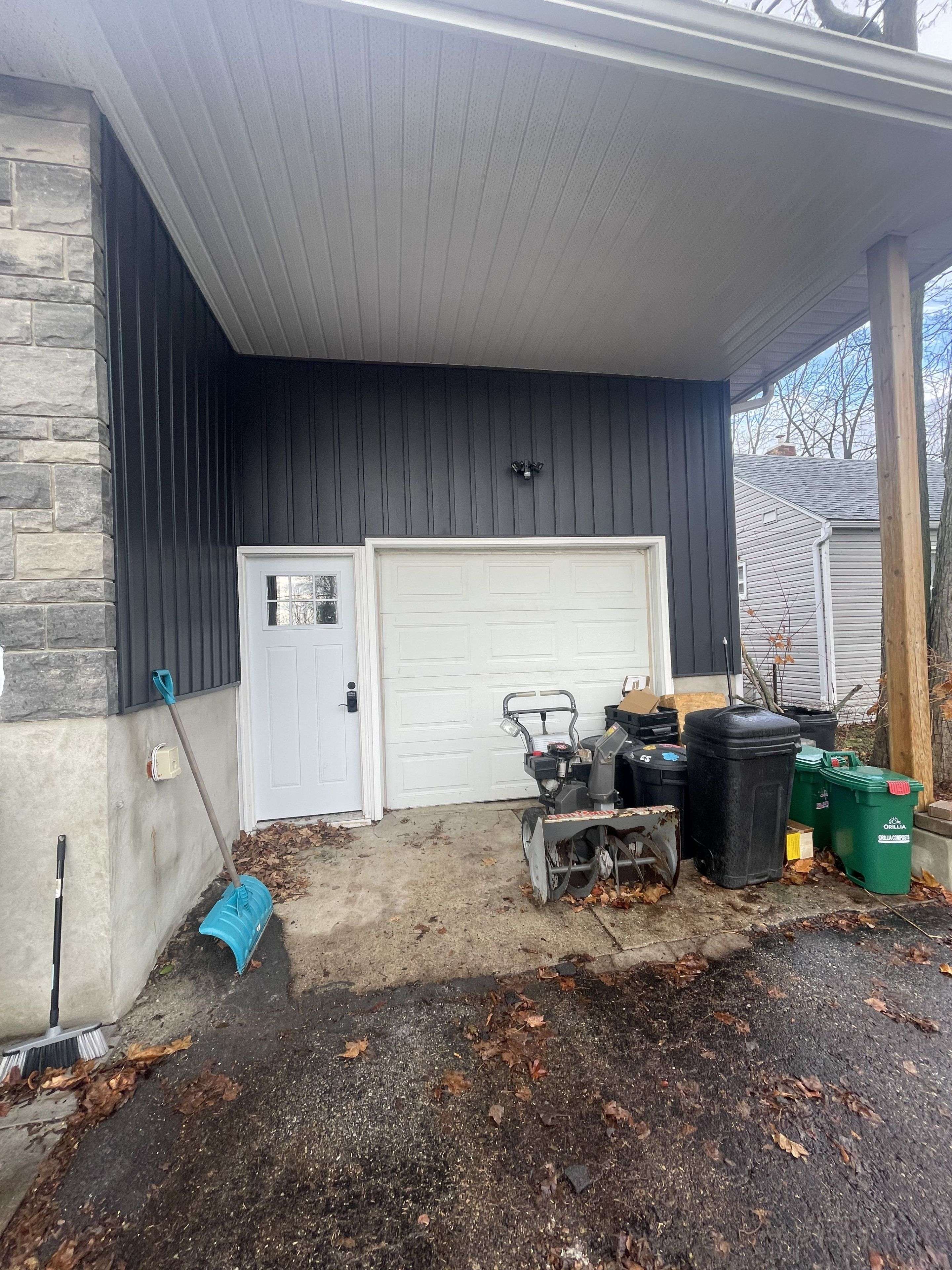 Orillia, ON L3V 1G1,56 Olive CRES