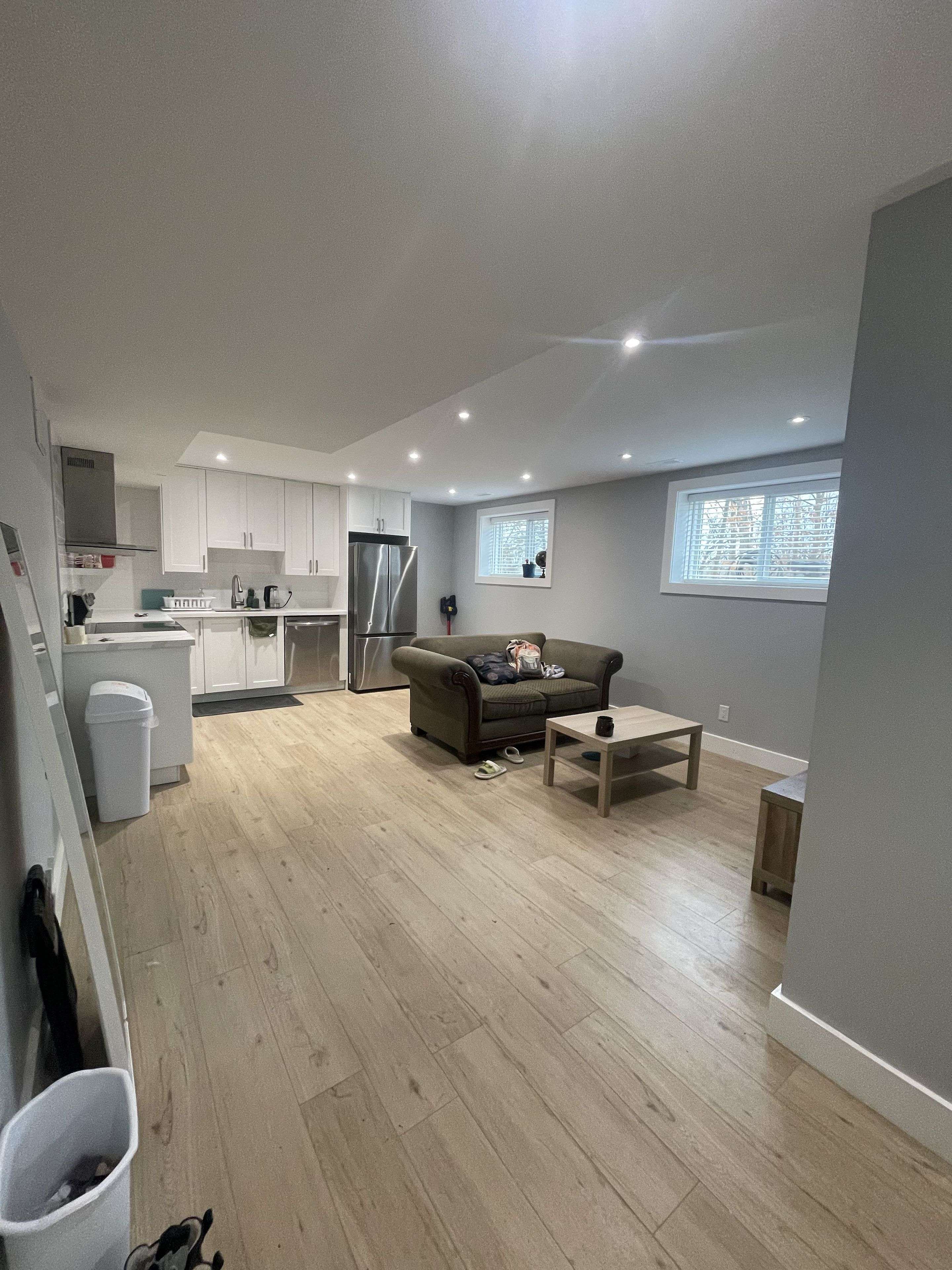 Orillia, ON L3V 1G1,56 Olive CRES