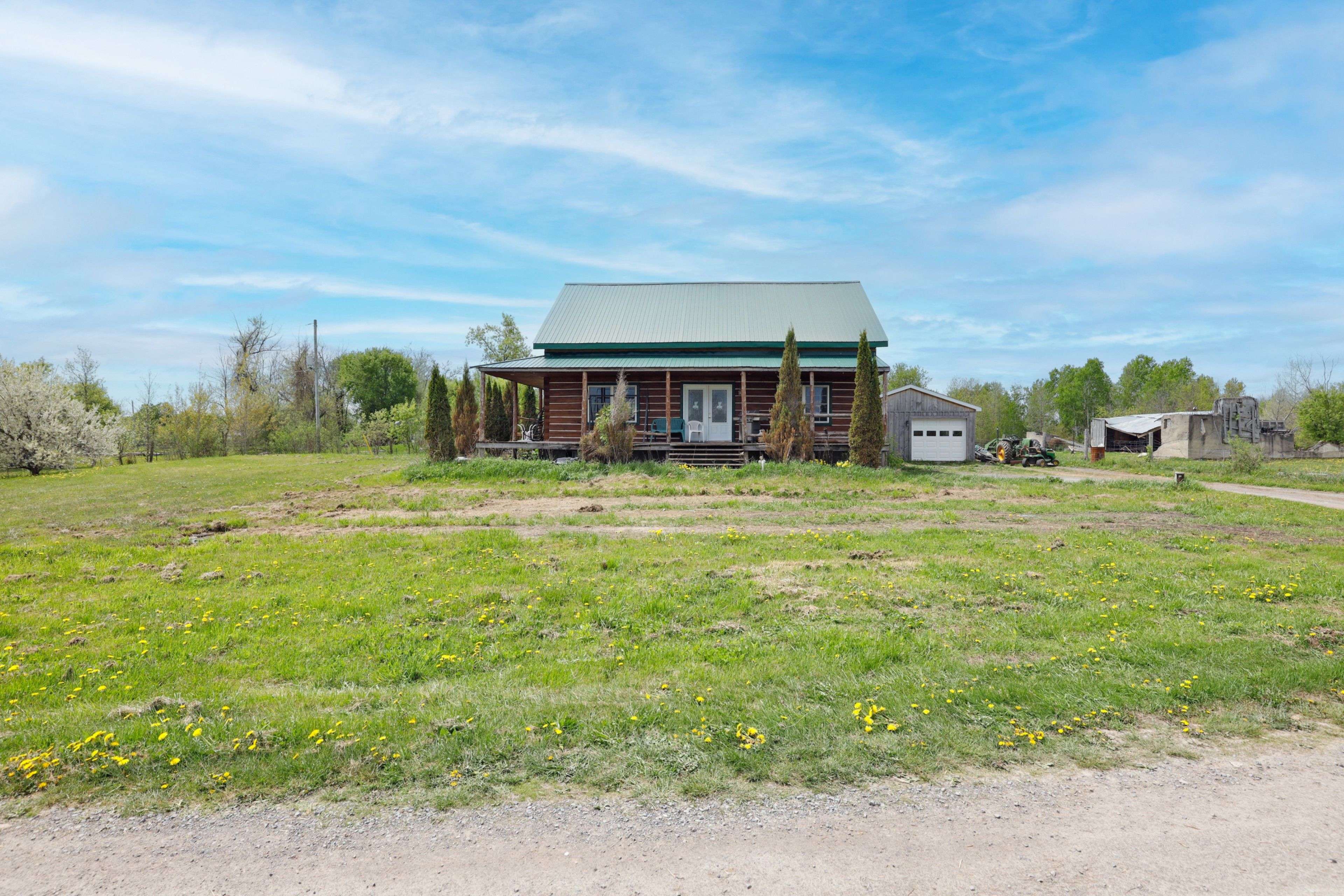 South Stormont, ON K0C 1M0,14059 DAFOE RD