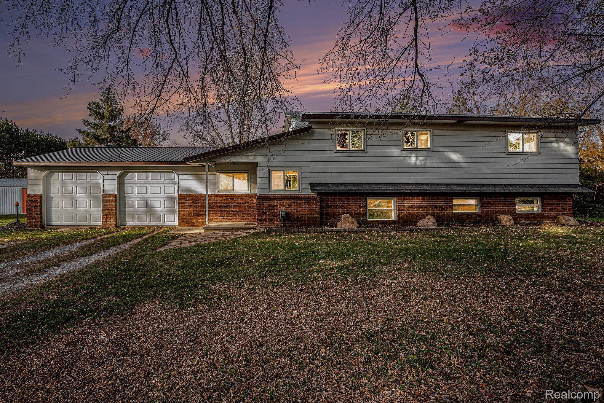 Mayville, MI 48744,896 W Saginaw RD