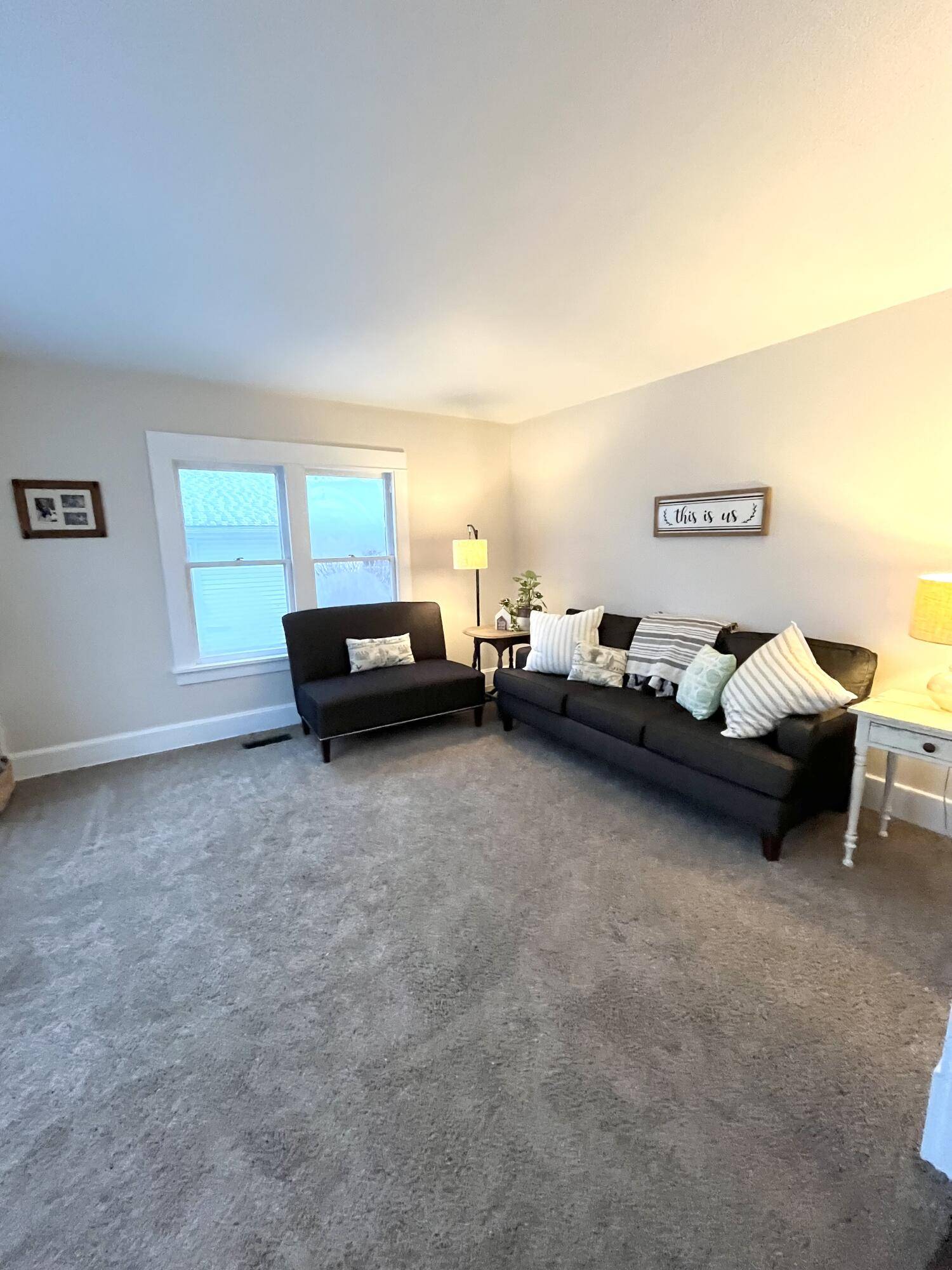 Sturgis, MI 49091,208 E Electric CT