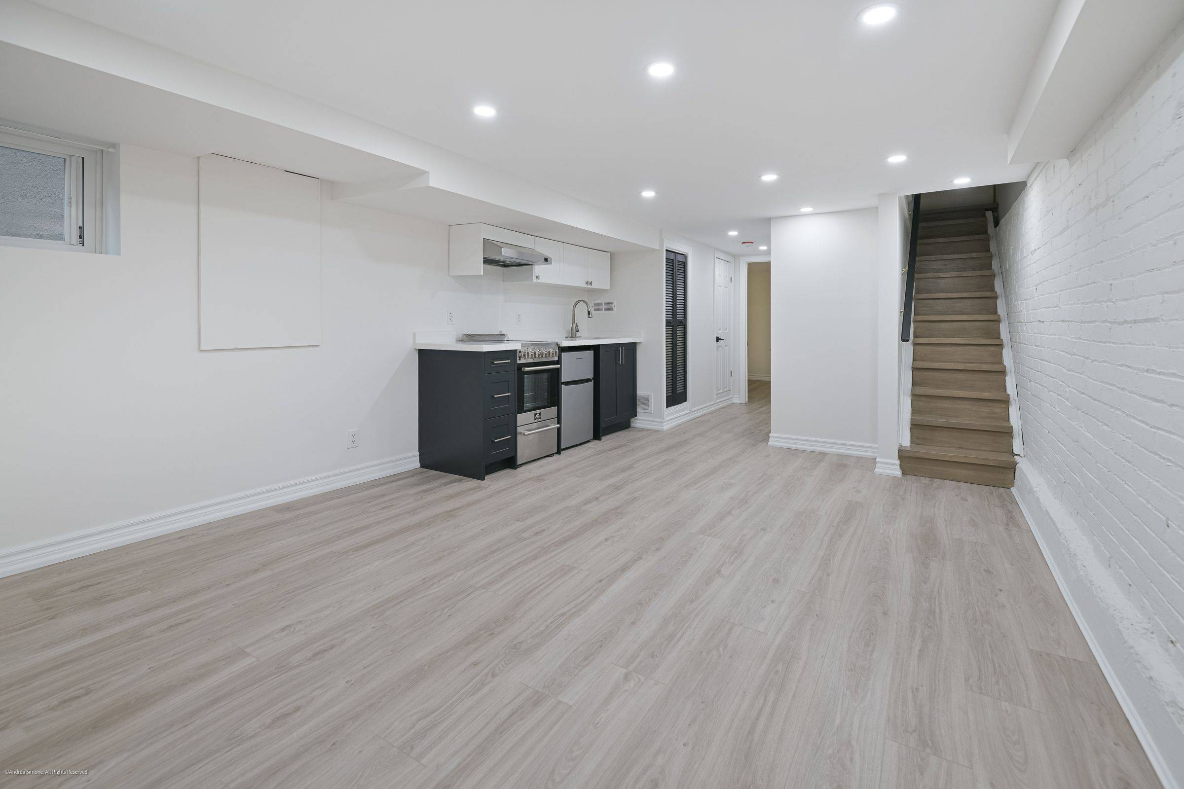 Toronto E03, ON M4C 4K2,208 Cedarvale AVE