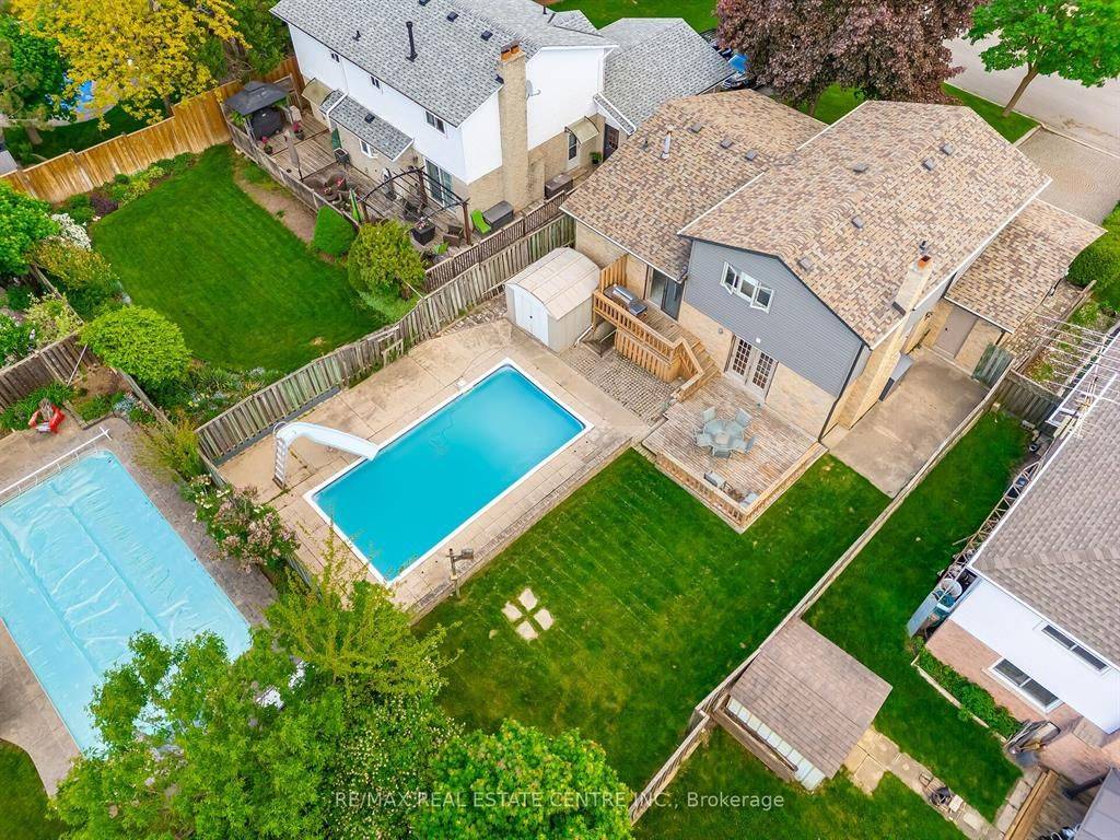 Milton, ON L9T 4B3,583 Moorelands CRES