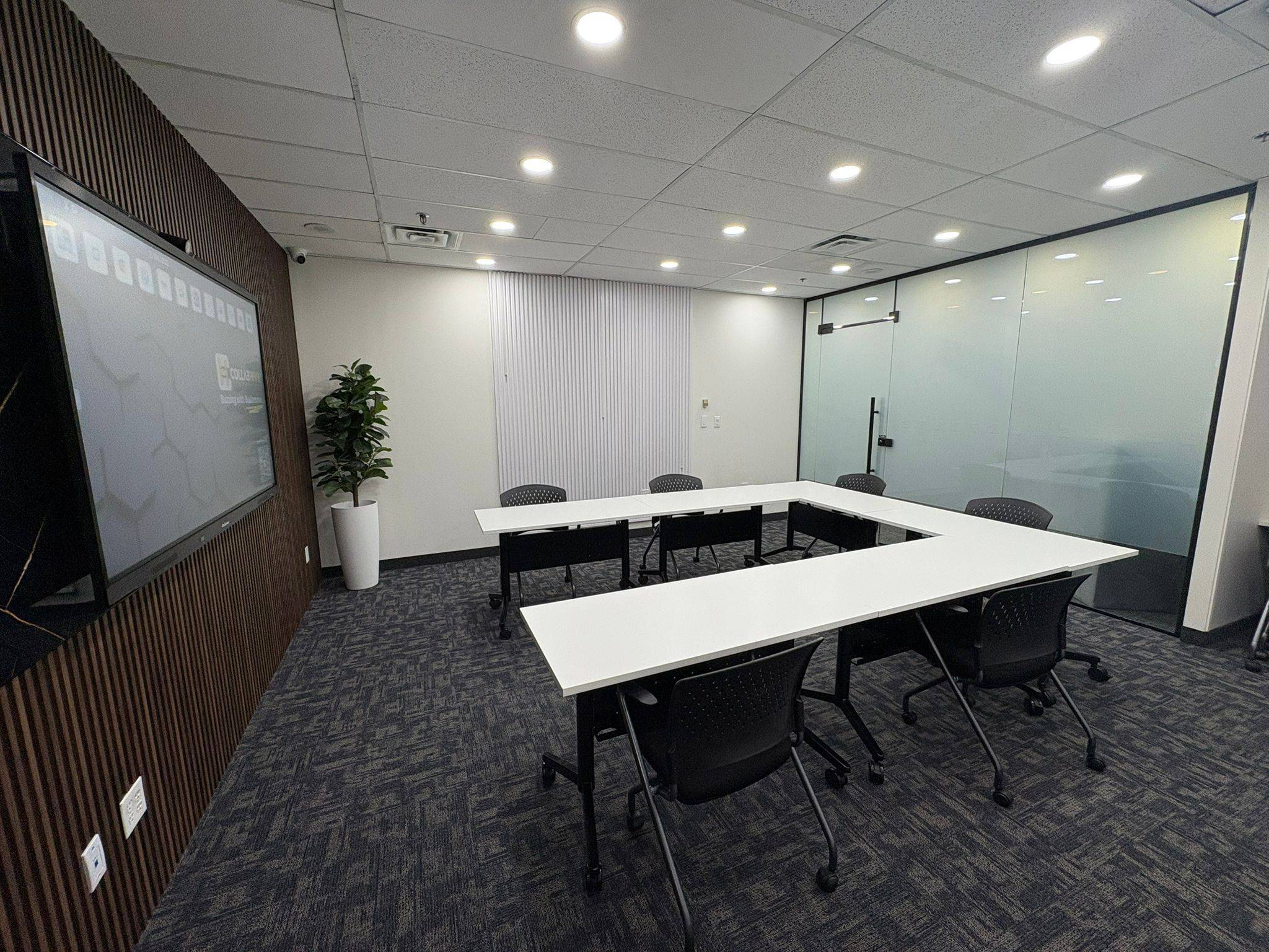 Mississauga, ON L5B 3J1,350 Burnhamthorpe RD W #200-205