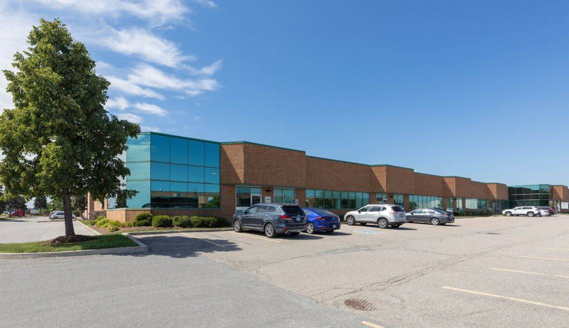 Mississauga, ON L5T 2L1,171 Superior BLVD #4-6