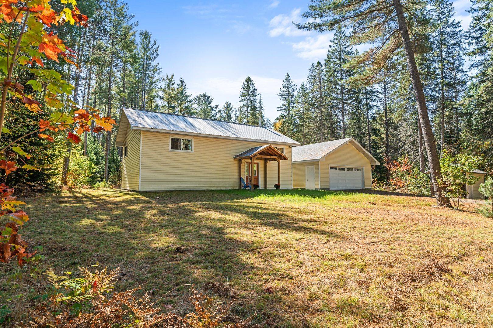 Huntsville, ON P1H 2J2,2830 Etwell RD