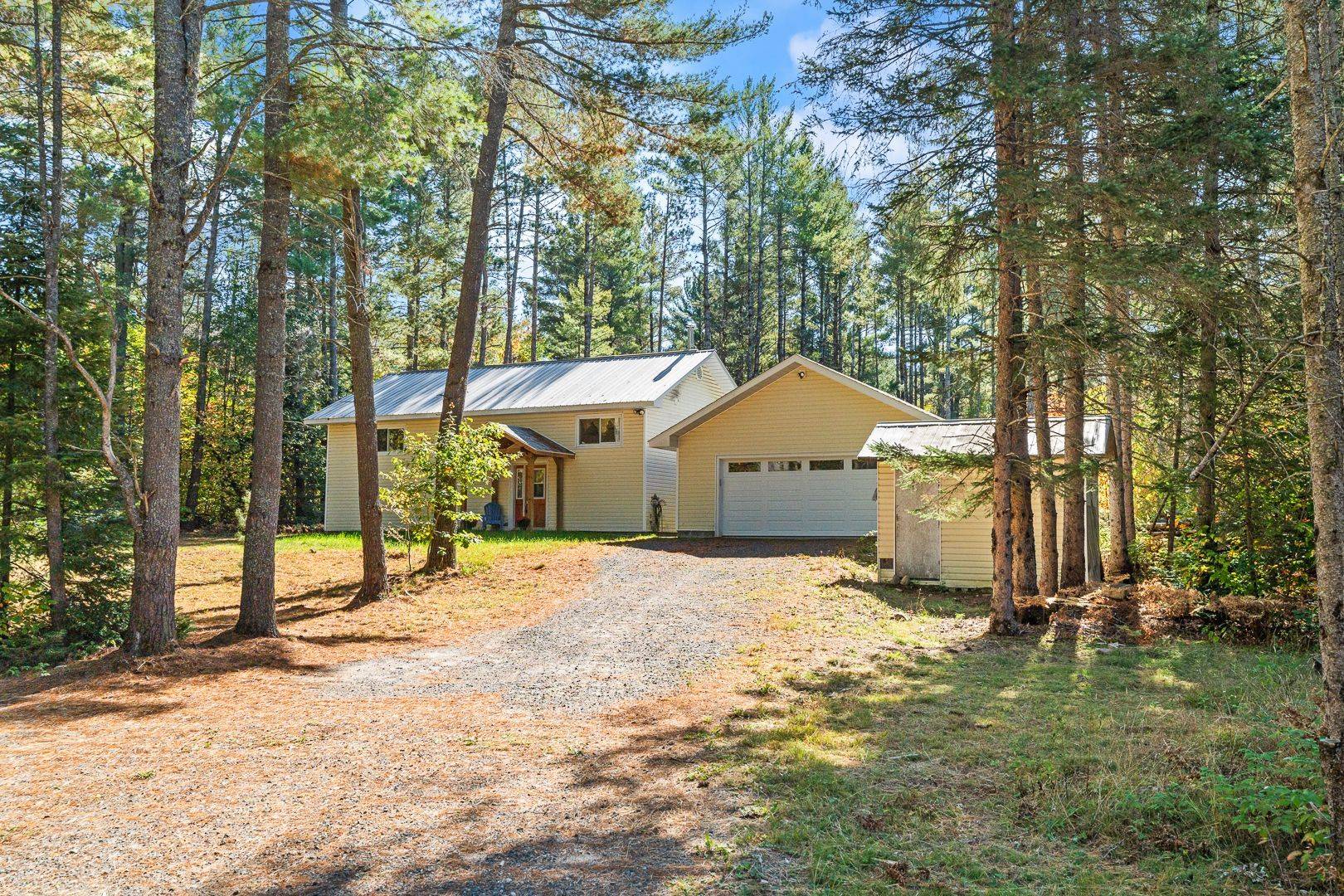 Huntsville, ON P1H 2J2,2830 Etwell RD