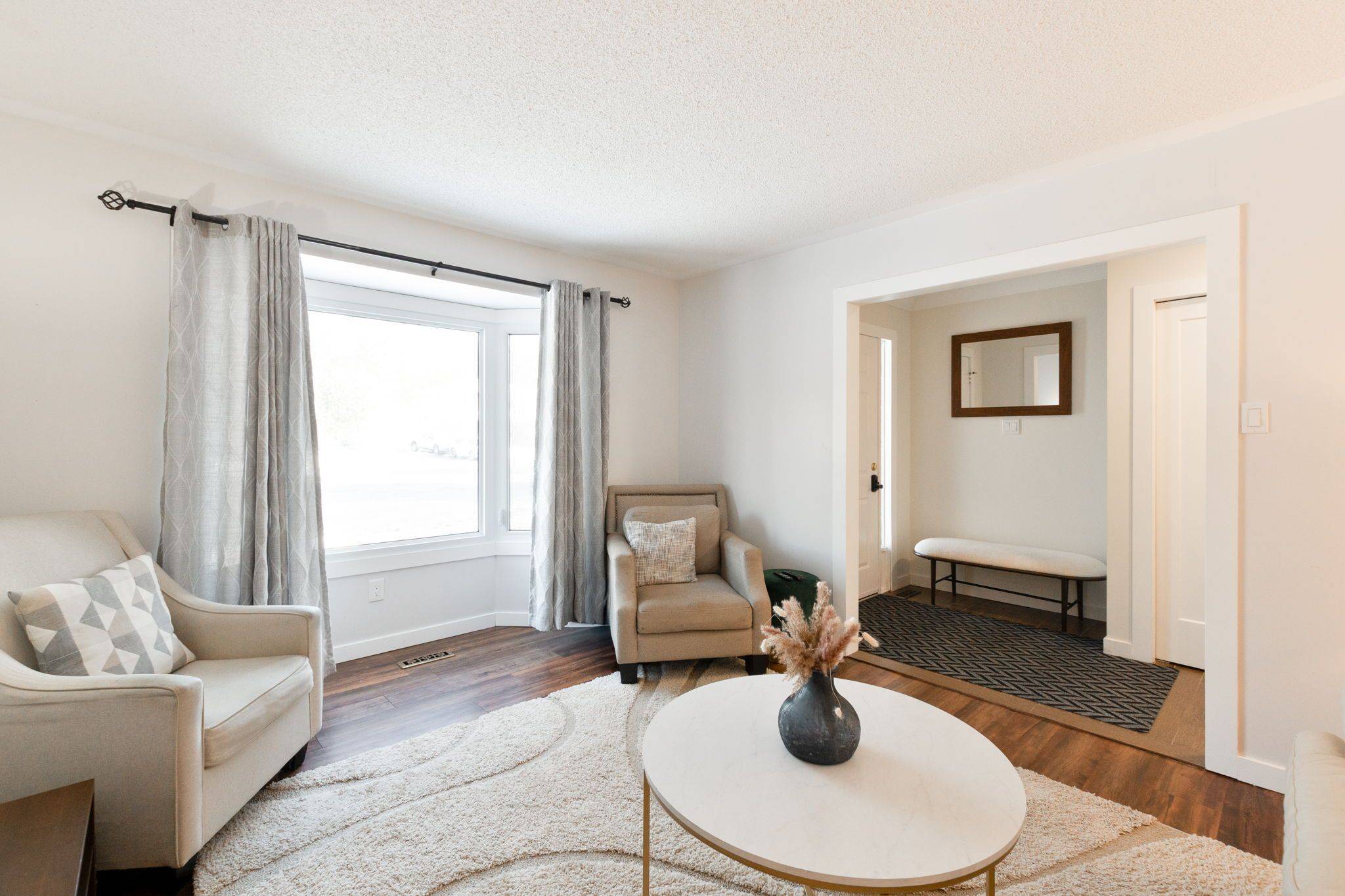 London East, ON N5Y 5H6,42 BENEDICT CT