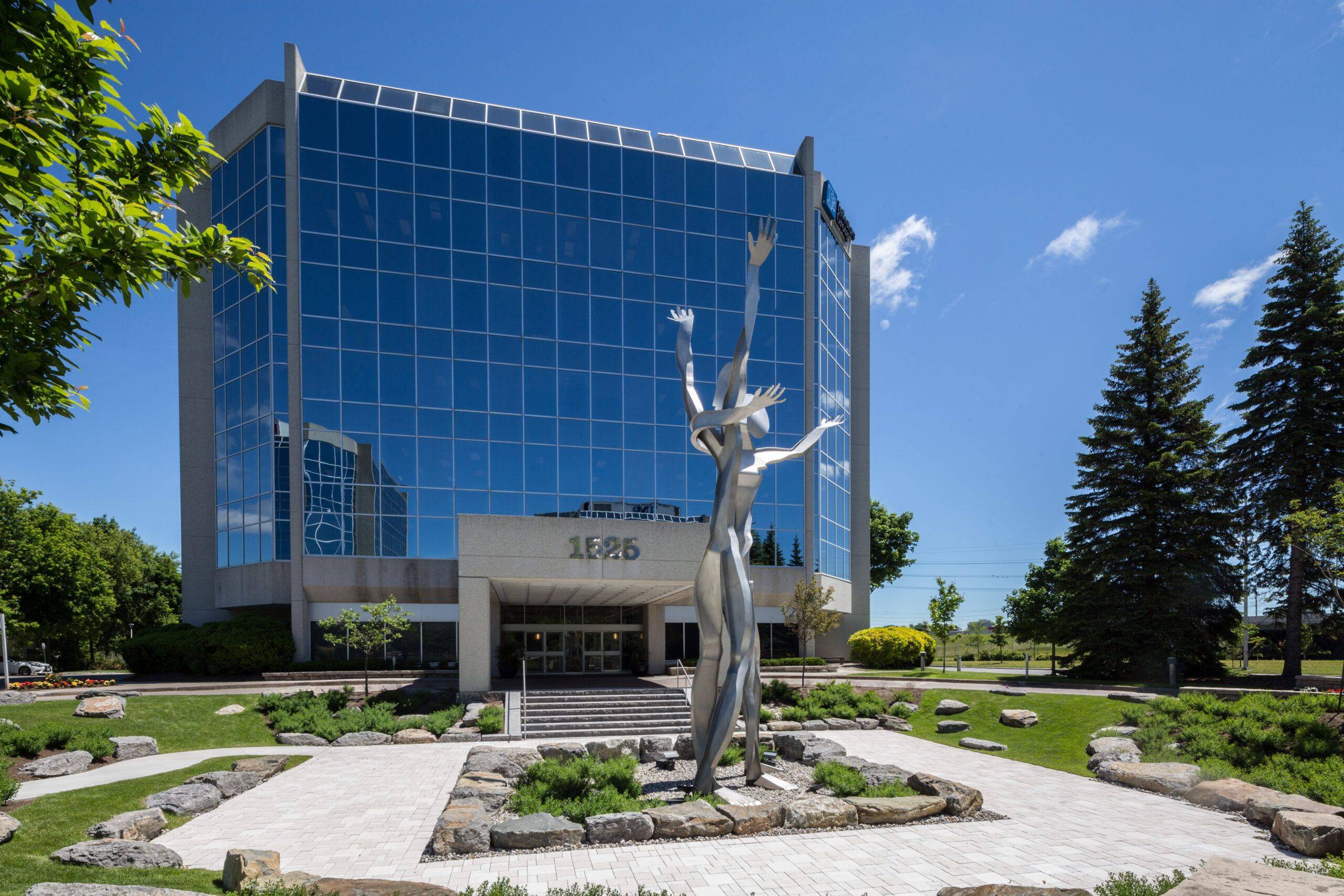 Westboro - Hampton Park, ON K1Z 8R9,1525 Carling AVE #408