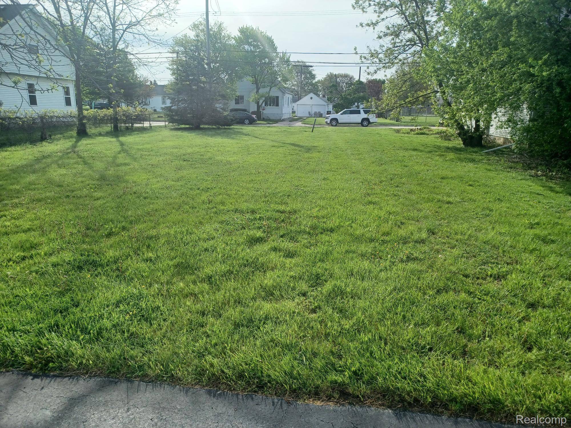 Rockwood, MI 48173,32338 CHURCH ST