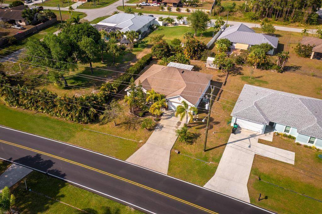 Port St Lucie, FL 34983,585 NW Floresta Drive