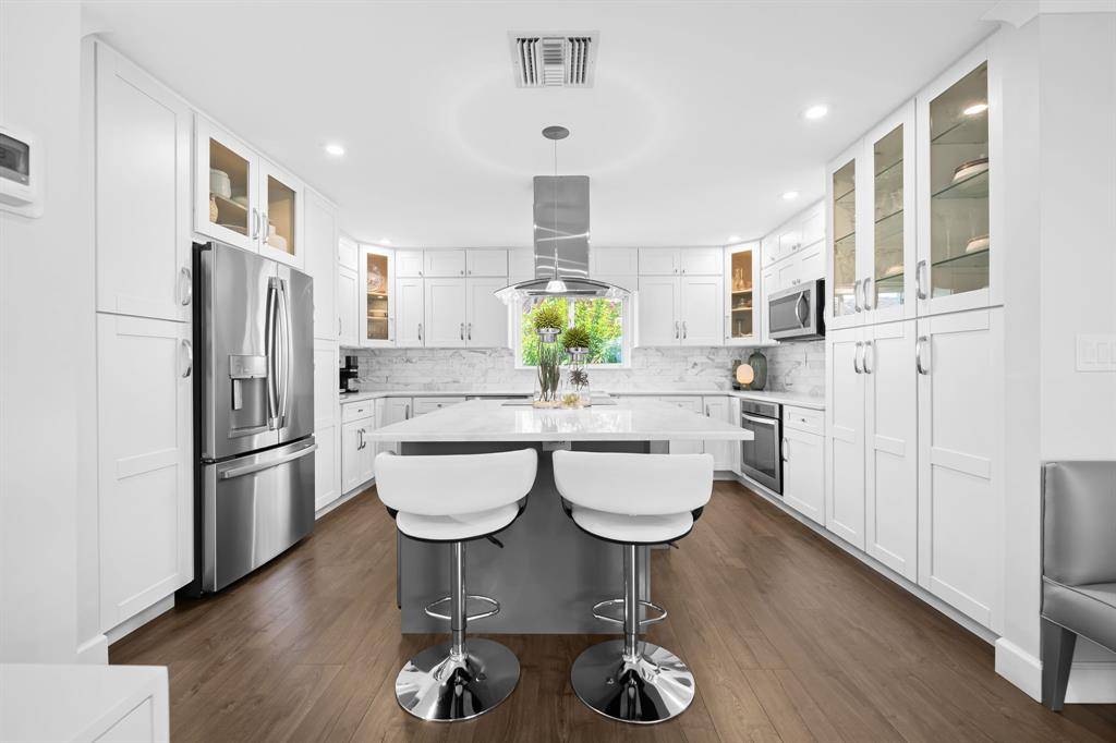 Lighthouse Point, FL 33064,4220 NE 22nd Ter