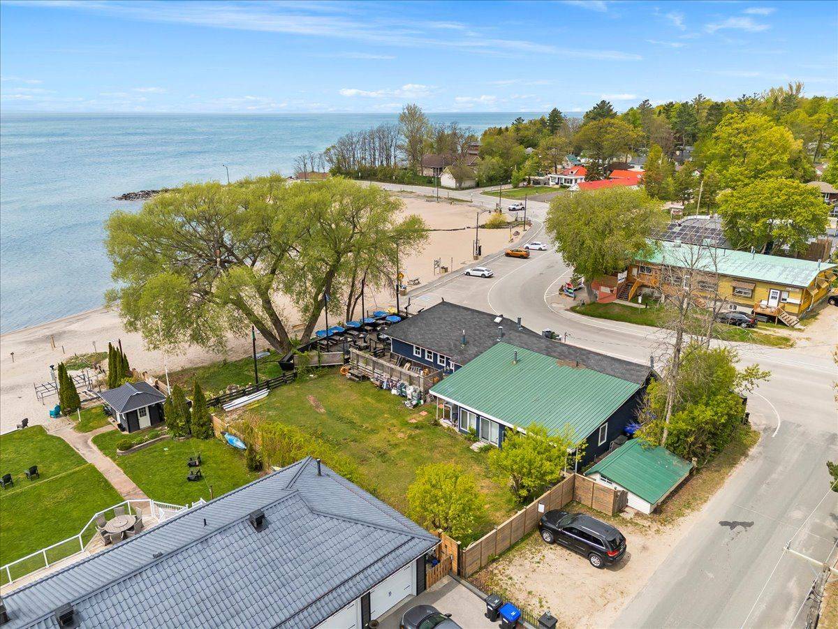 Tiny, ON L0L 2J0,369 Balm Beach RD W