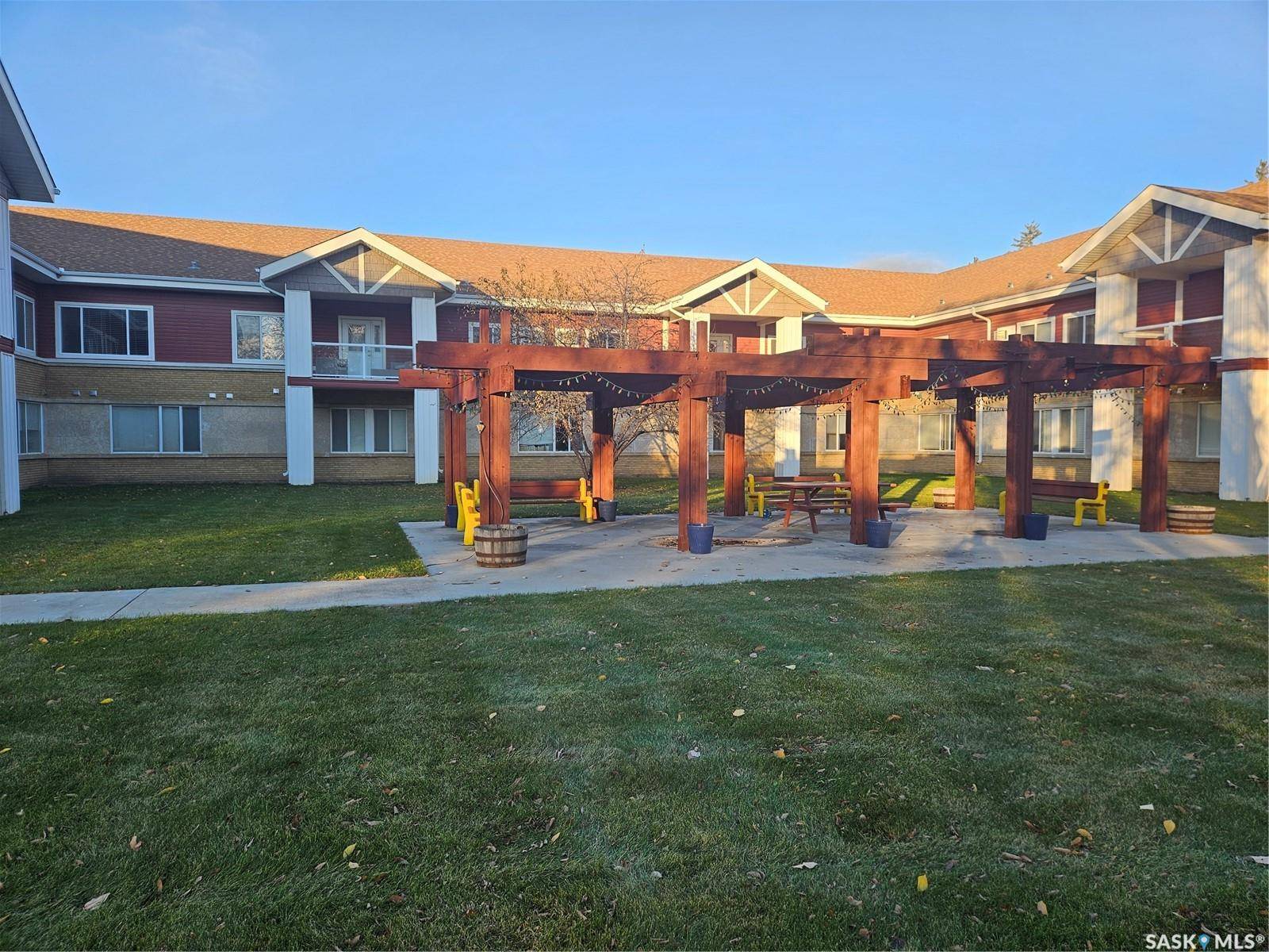 Melfort, SK S0E 1A0,302 Bemister AVENUE E #108