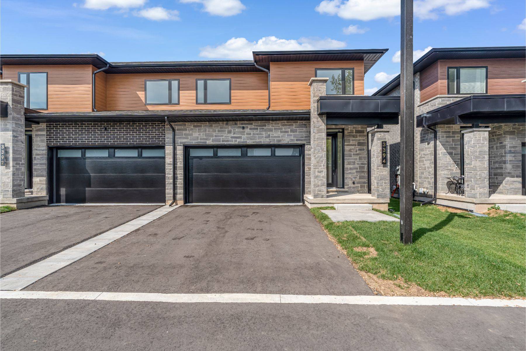 Burlington, ON L7M 3R9,3394 CARTER Common