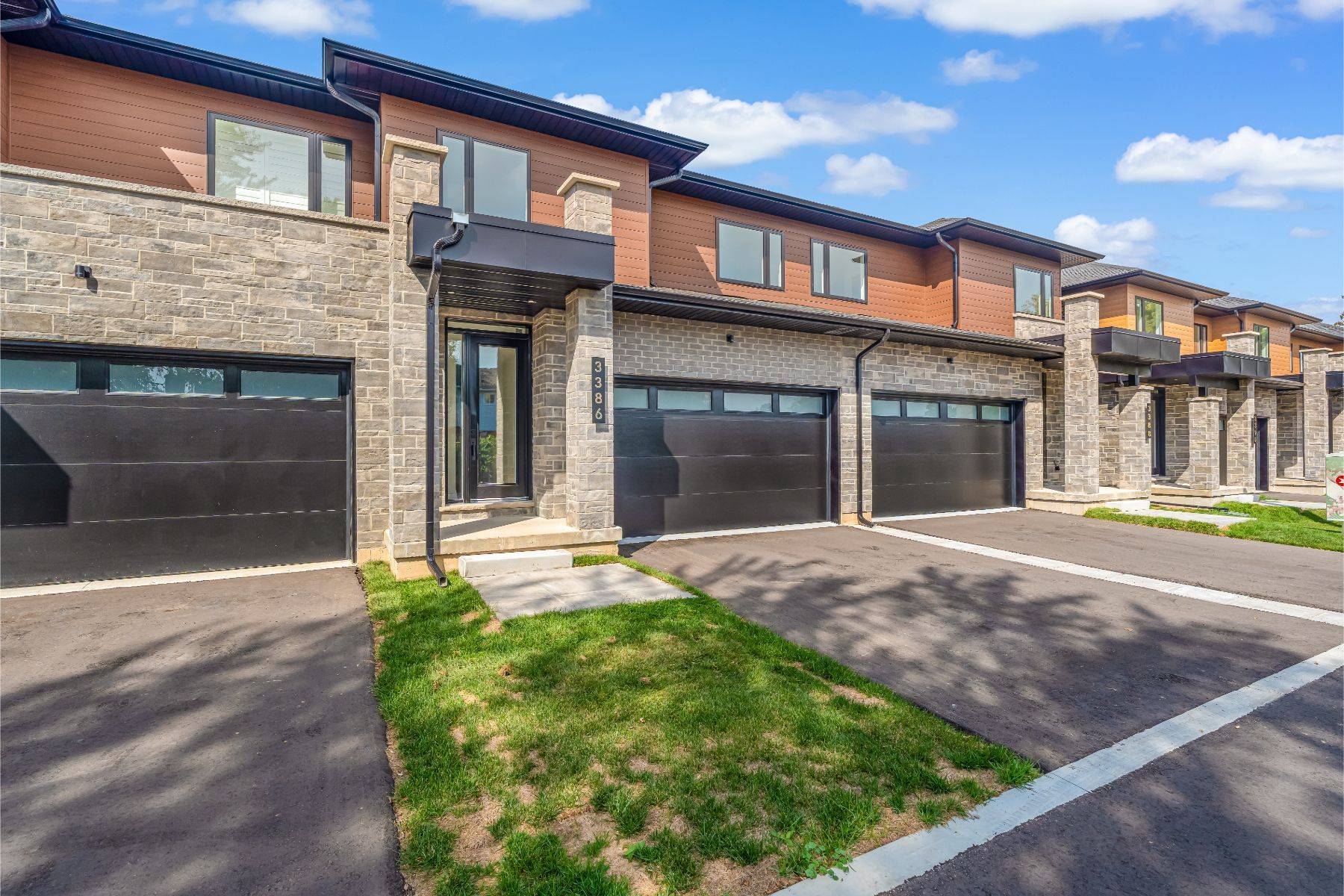 Burlington, ON L7M 3R9,3386 CARTER Common