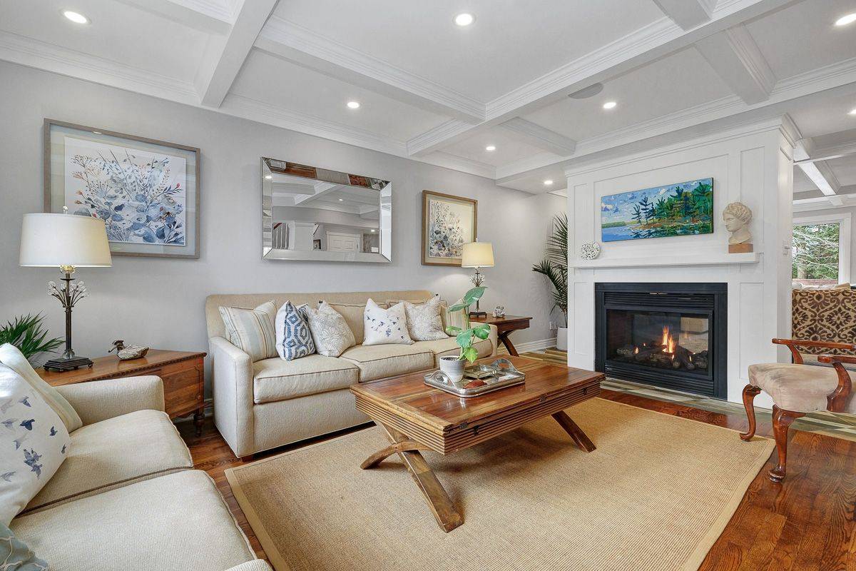 Orleans - Convent Glen And Area, ON K1C 7E9,6164 Ravine WAY