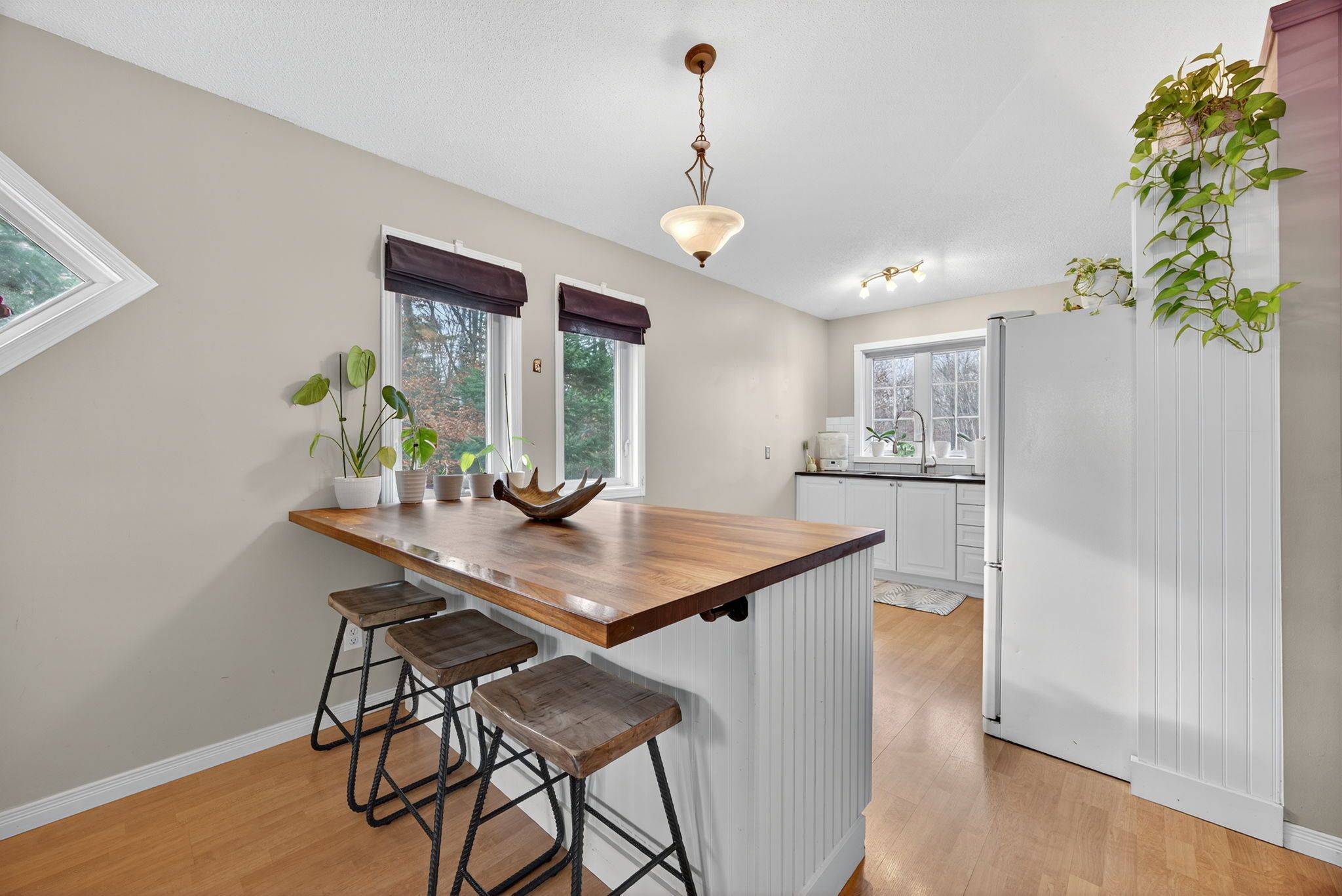 Huntsville, ON P1H 1S4,351 CHUB LAKE RD