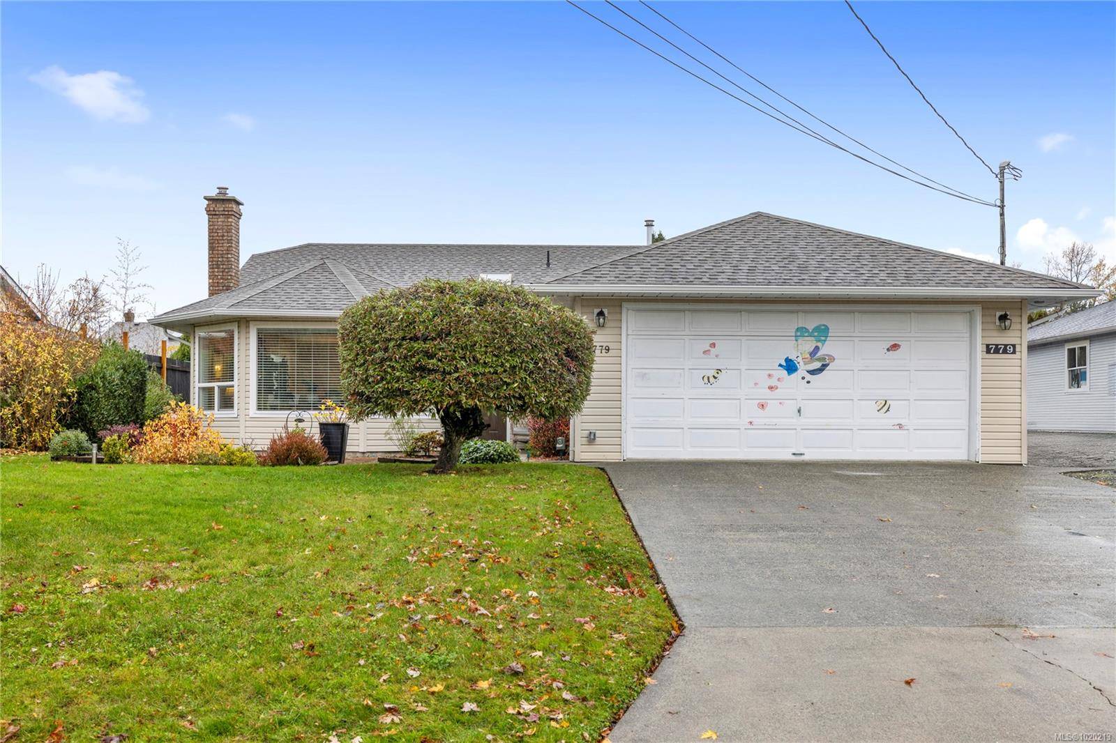 Parksville, BC V9P 1E3,779 Daffodil Dr