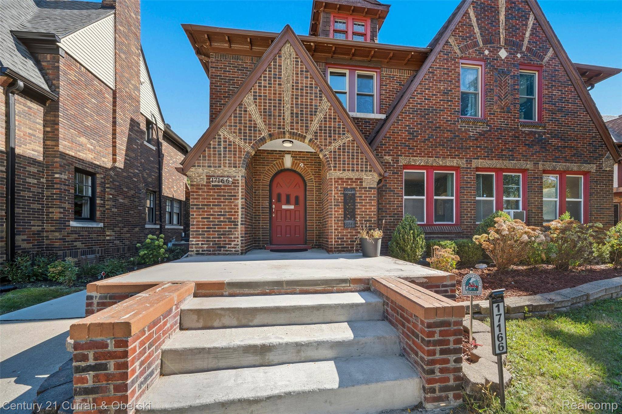 Detroit, MI 48221,17166 Parkside ST