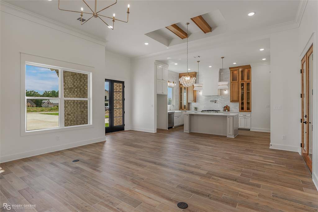 Shreveport, LA 71106,390 Newburn Lane