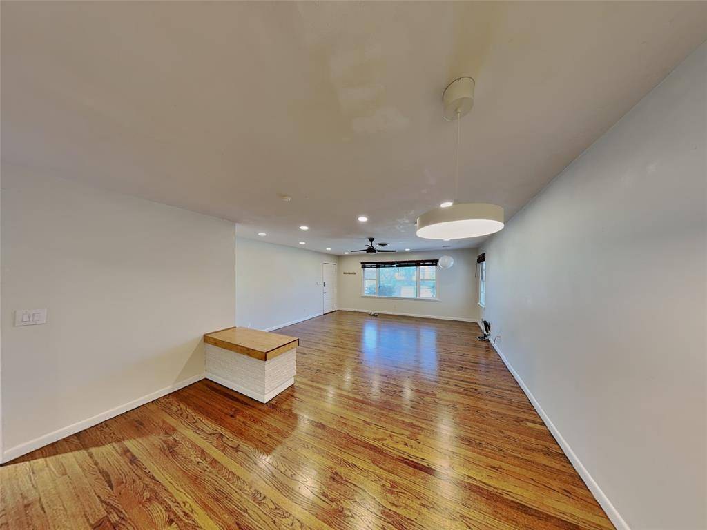 Fort Worth, TX 76116,3273 Lackland Road