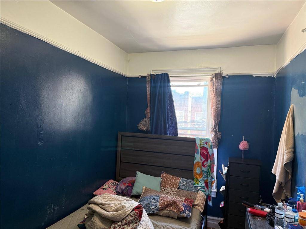 Brooklyn, NY 11207,582 Williams AVE