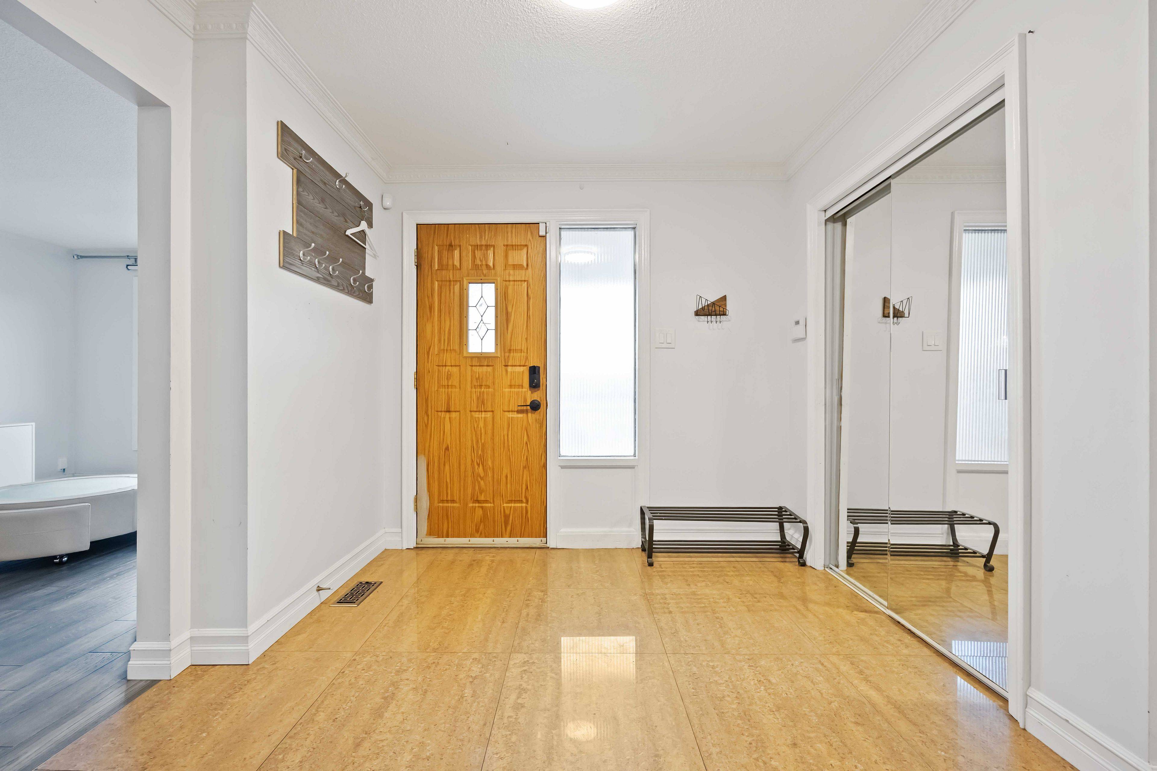 Pickering, ON L1V 2V6,1942 Faylee CRES #Main