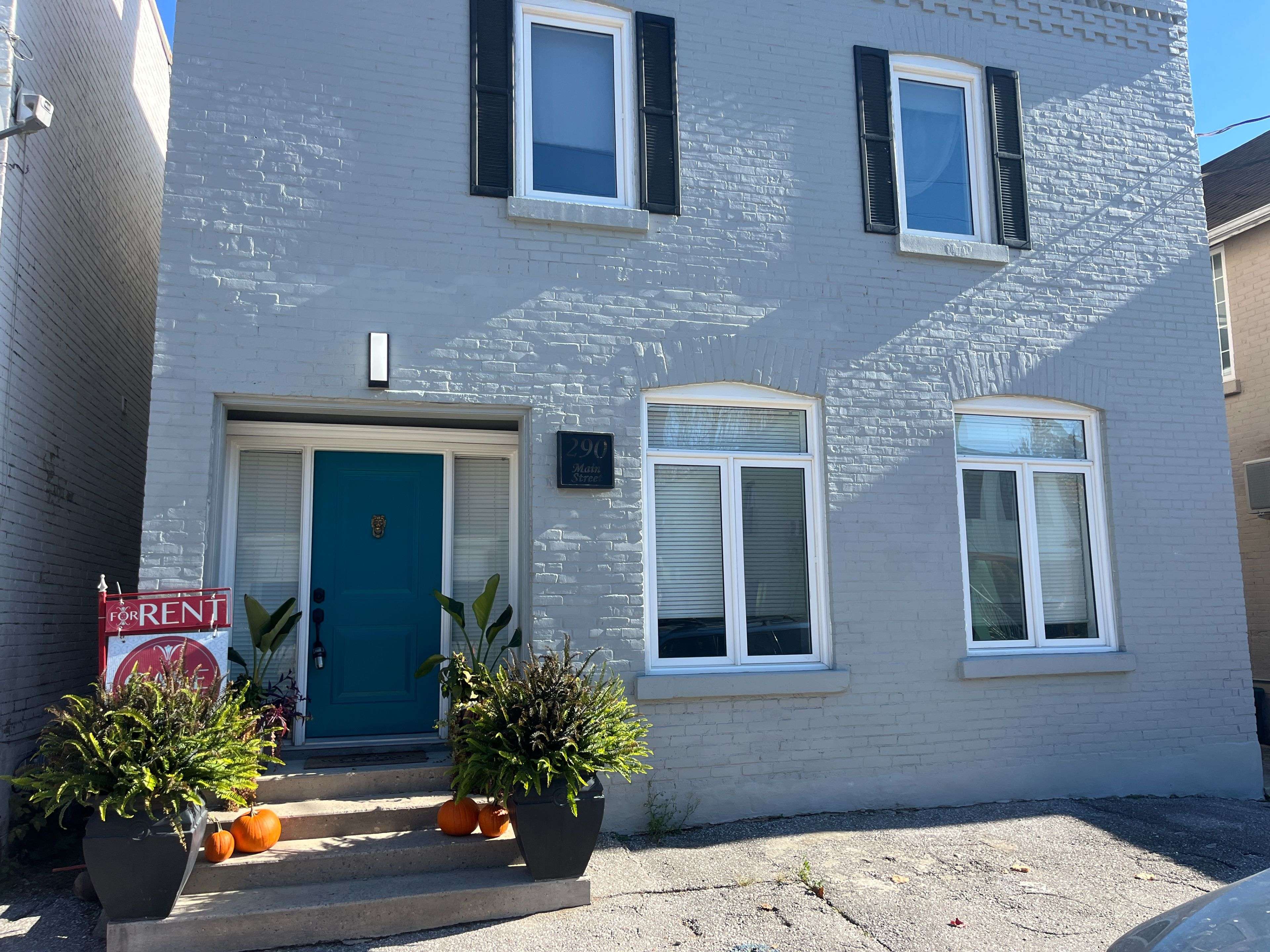 King, ON L0G 1T0,290 MAIN ST