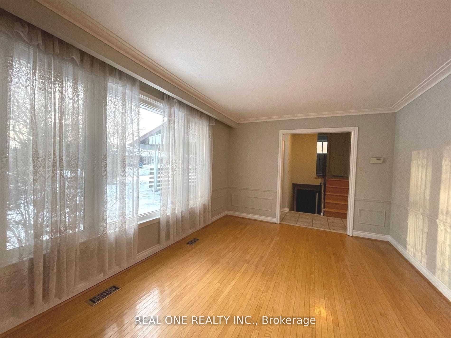 Markham, ON L3P 1H6,17 Valleycrest AVE