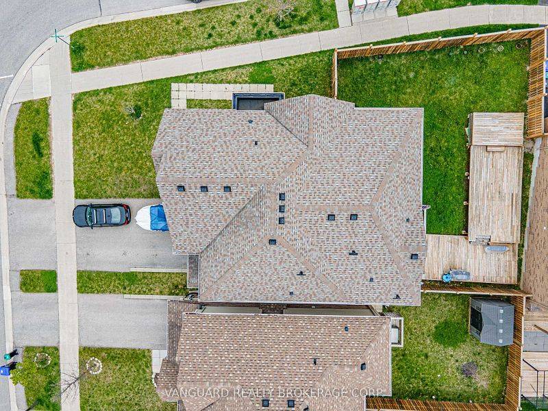 New Tecumseth, ON L9R 0L8,75 Treetops BLVD