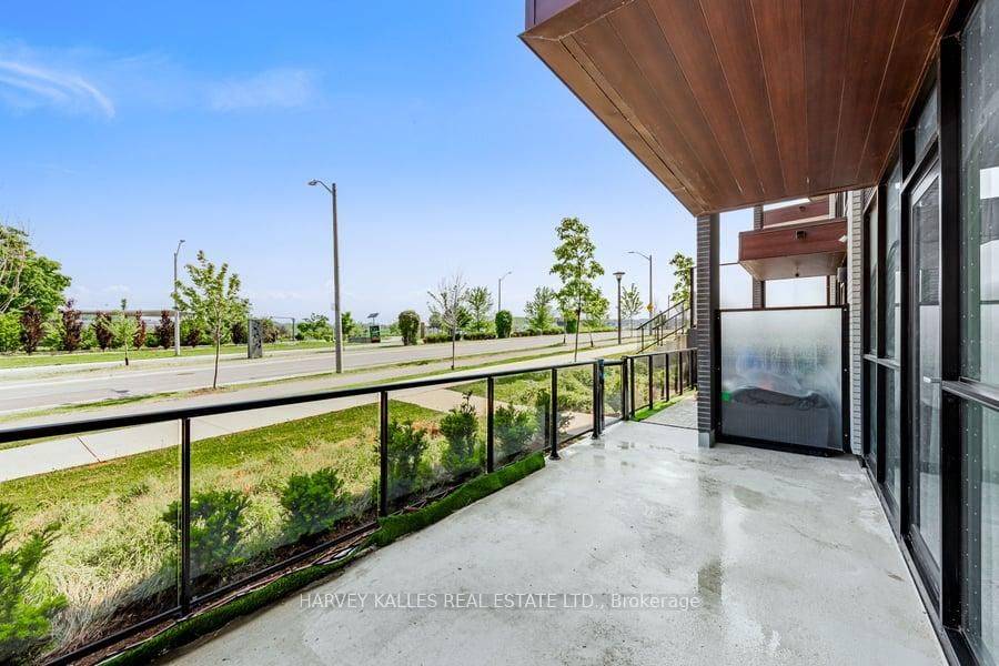 Toronto W05, ON M3K 0E1,60 George Butchart DR #4