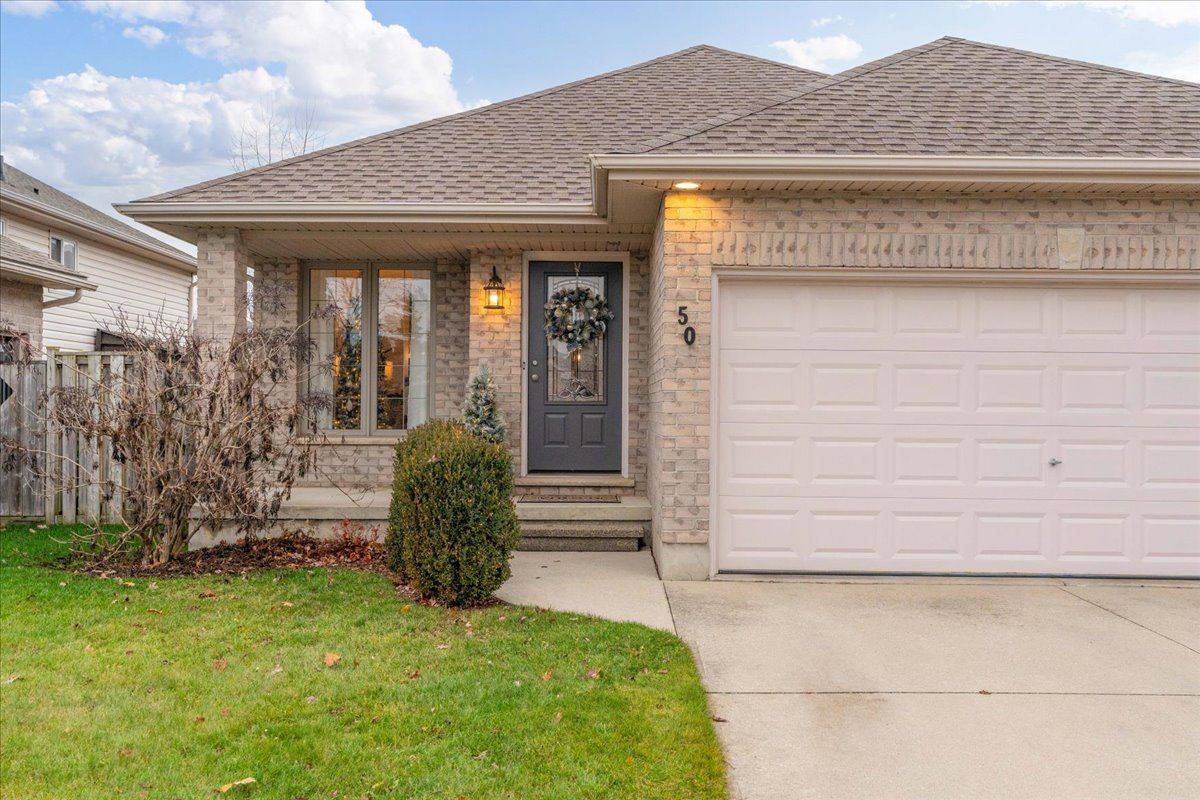 Strathroy-caradoc, ON N7G 4M3,50 Queensway DR