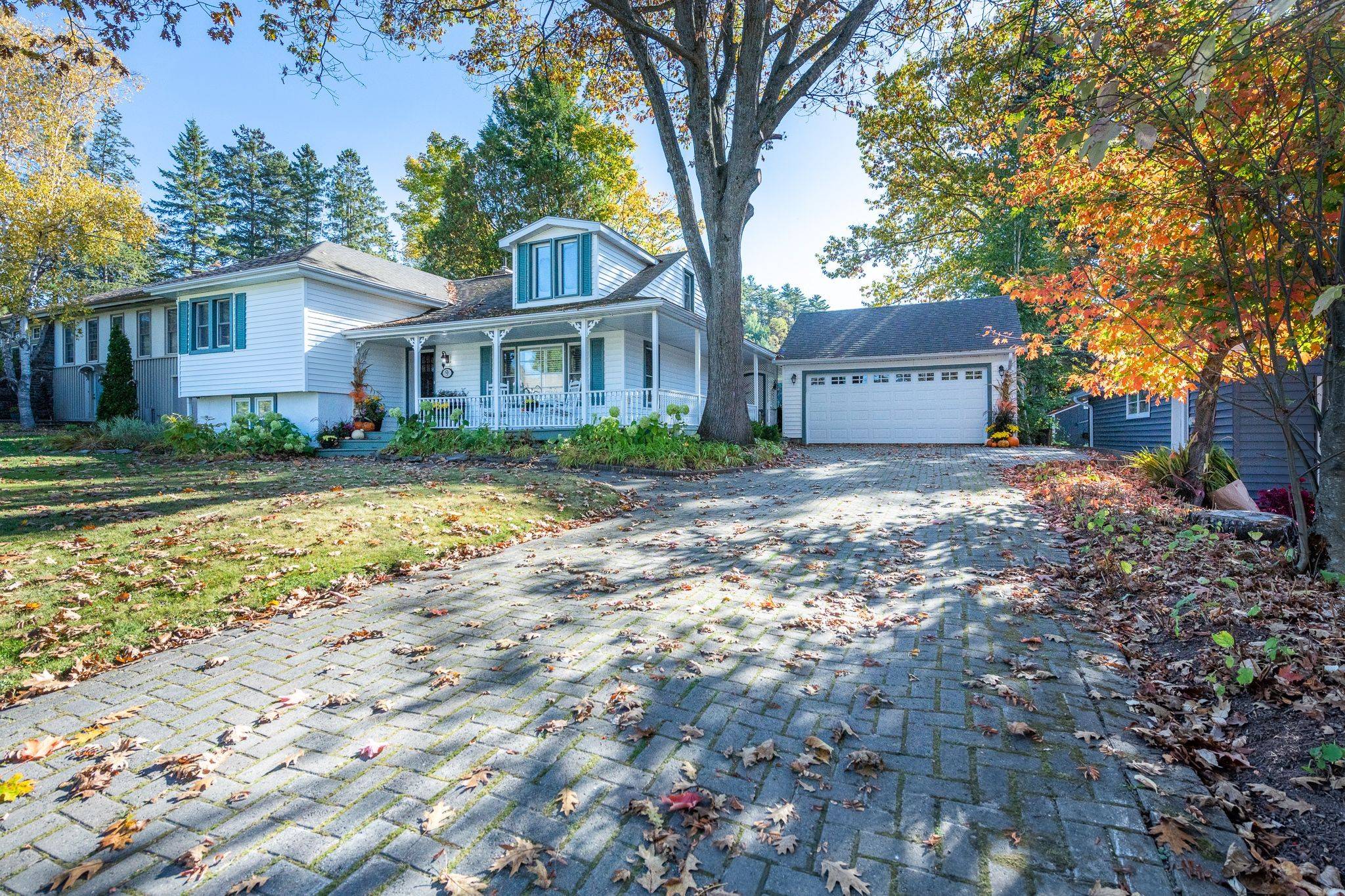 Huntsville, ON P1H 1G8,9 Mountview AVE