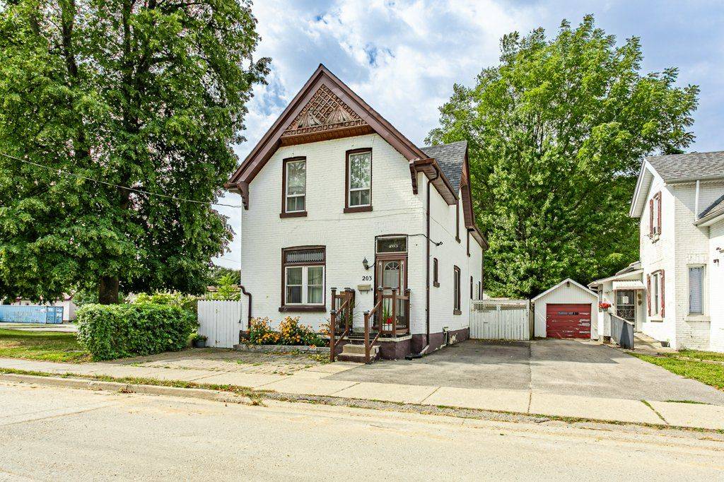 London East, ON N5Z 2A6,203 Rectory ST