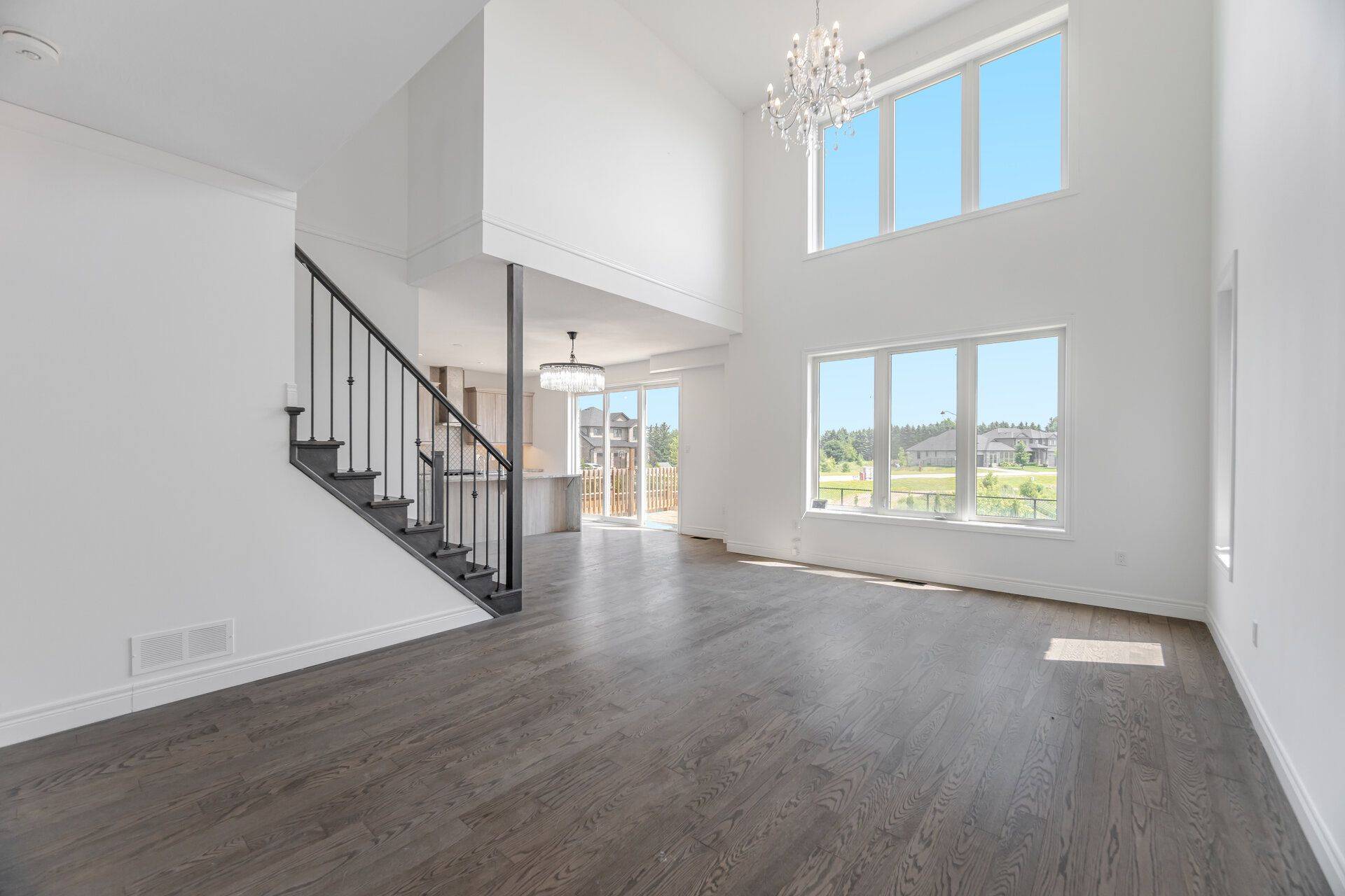 East Luther Grand Valley, ON L9W 5S4,3 STUCKEY LN