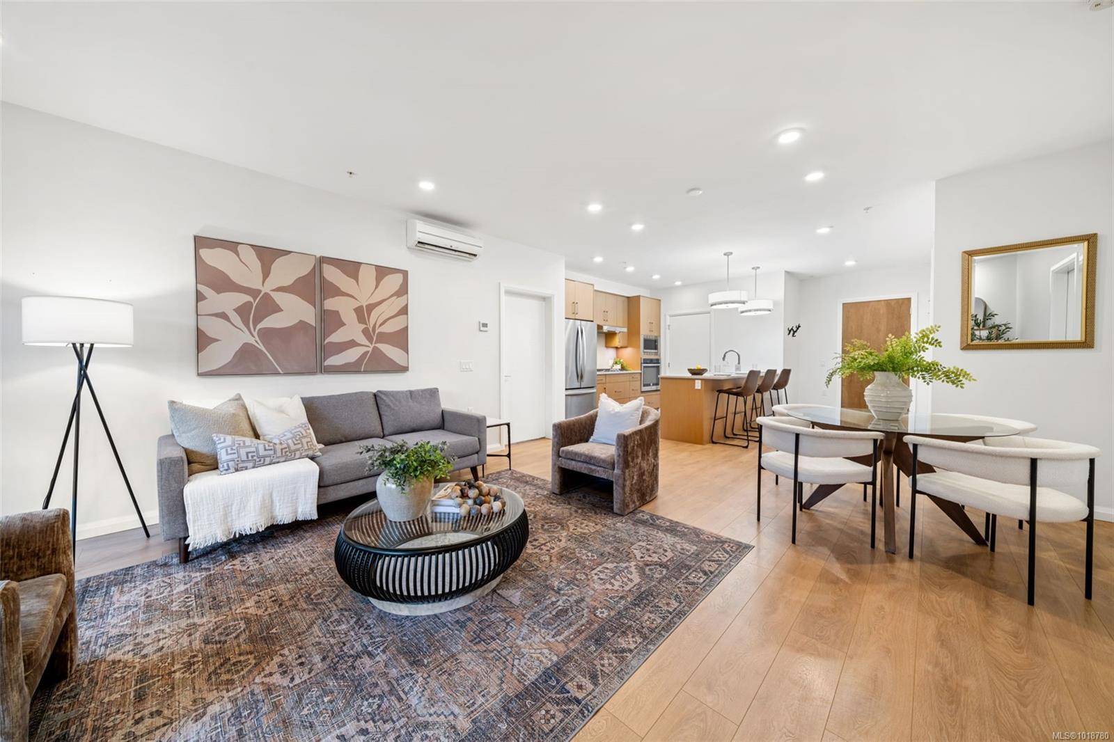 Saanich, BC V8Z 0E5,745 Travino Lane #112