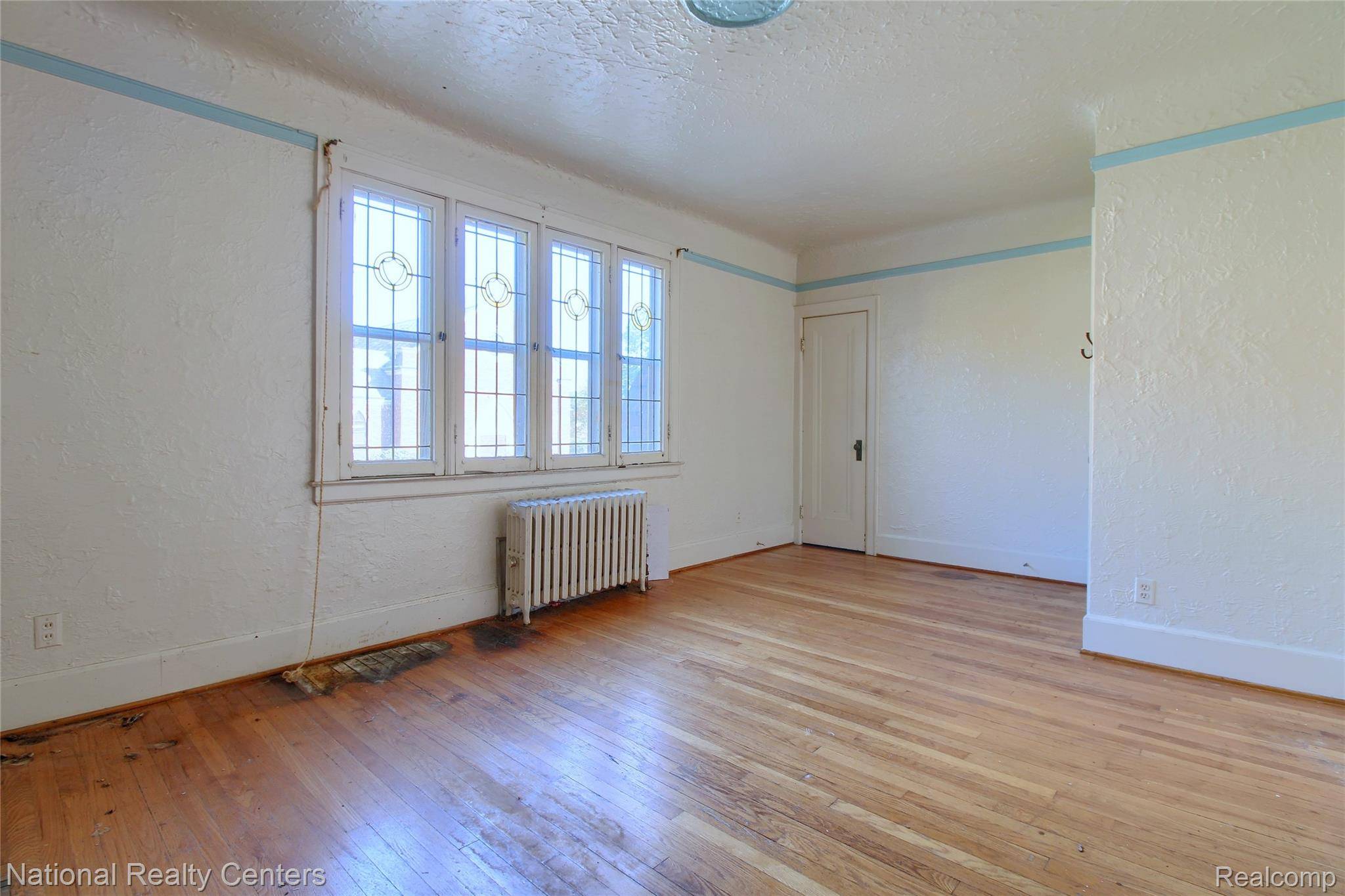 Detroit, MI 48221,17331 Quincy ST