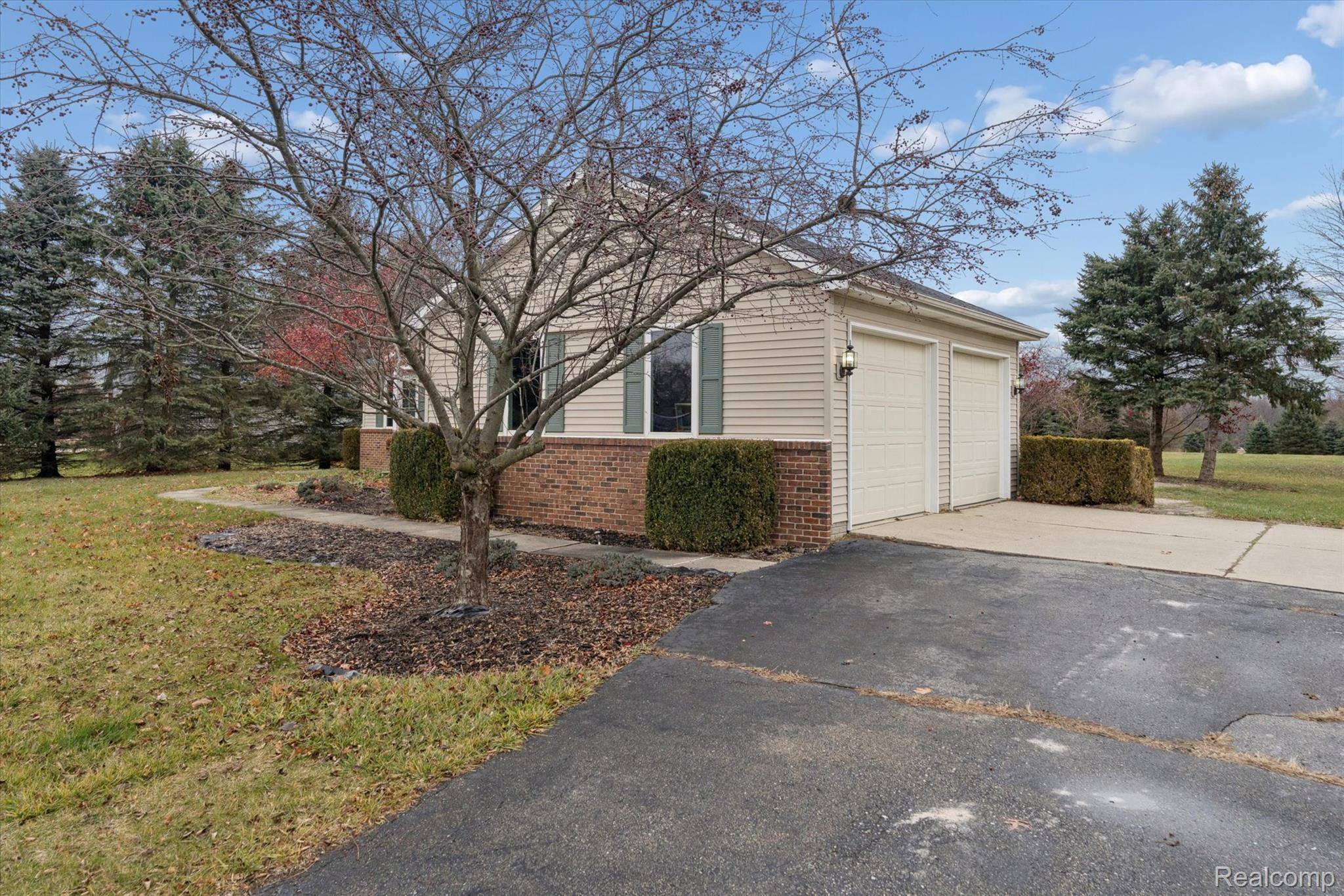 Grand Blanc, MI 48439,7183 Miller LN