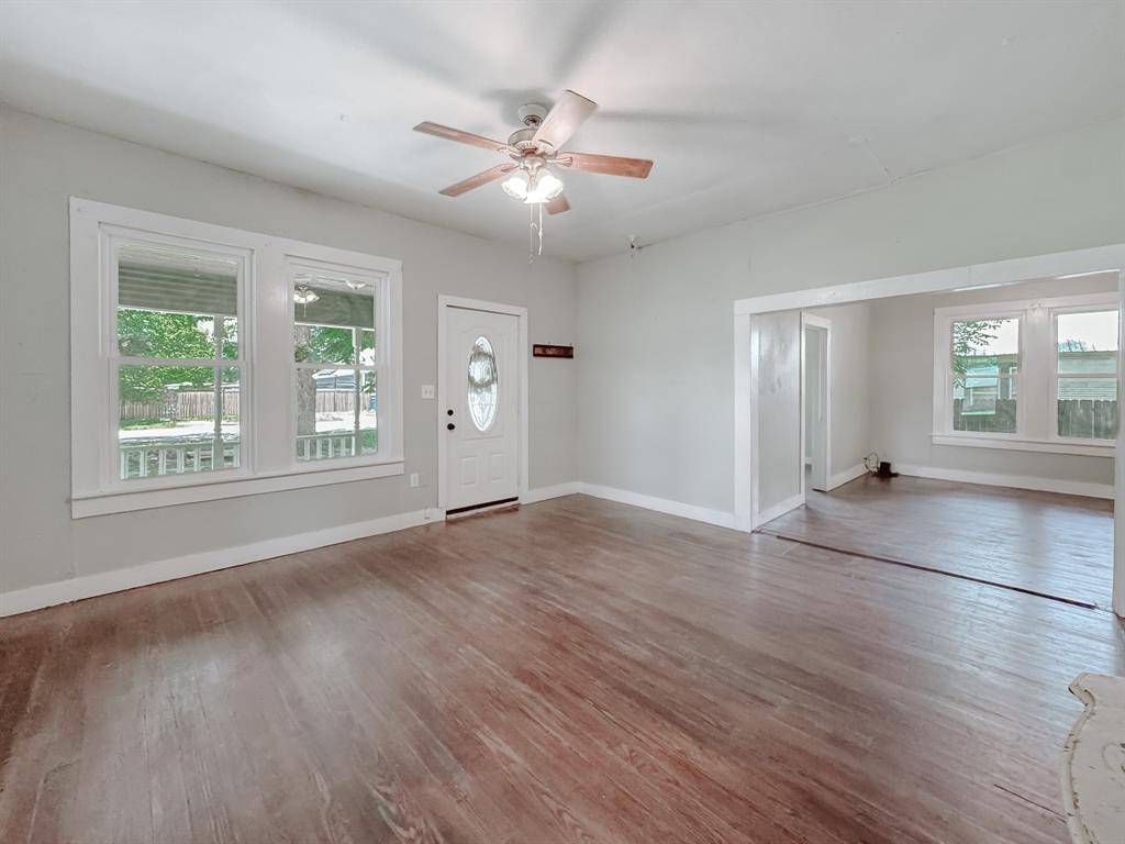 Kerens, TX 75144,408 S Throckmorton Avenue