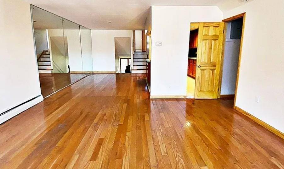 Brooklyn, NY 11214,72 Bay 35th ST