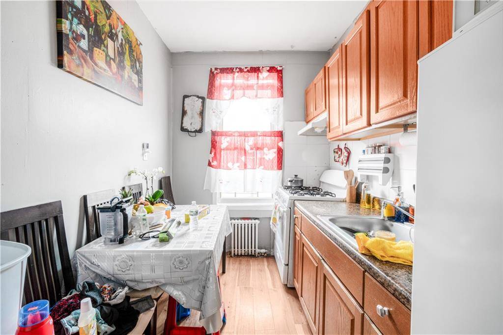 Brooklyn, NY 11235,142 Neptune AVE